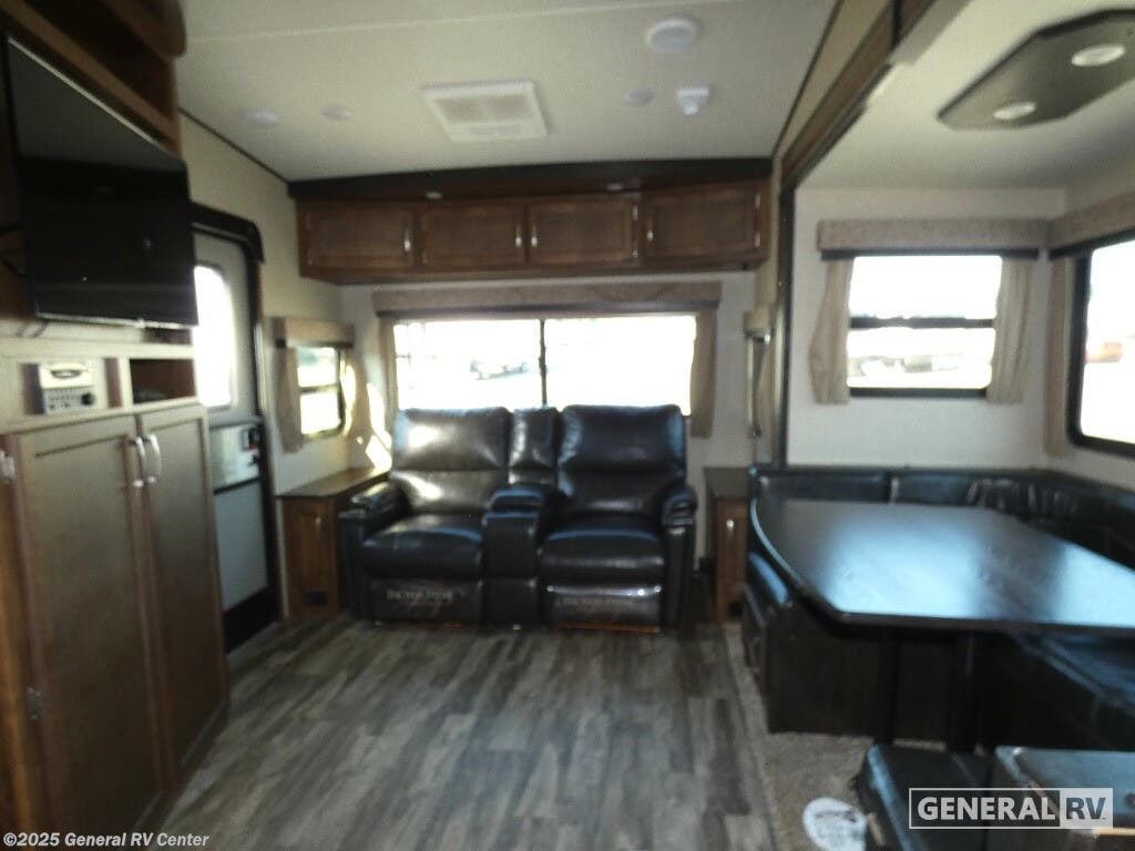 Call now about this 2018 Grand Design Reflection 150 Series 230RL! 2018 Grand Design Reflection 150 Series 230RL - Used Fifth Wheel For Sale by General RV Center in Wayland, Michigan