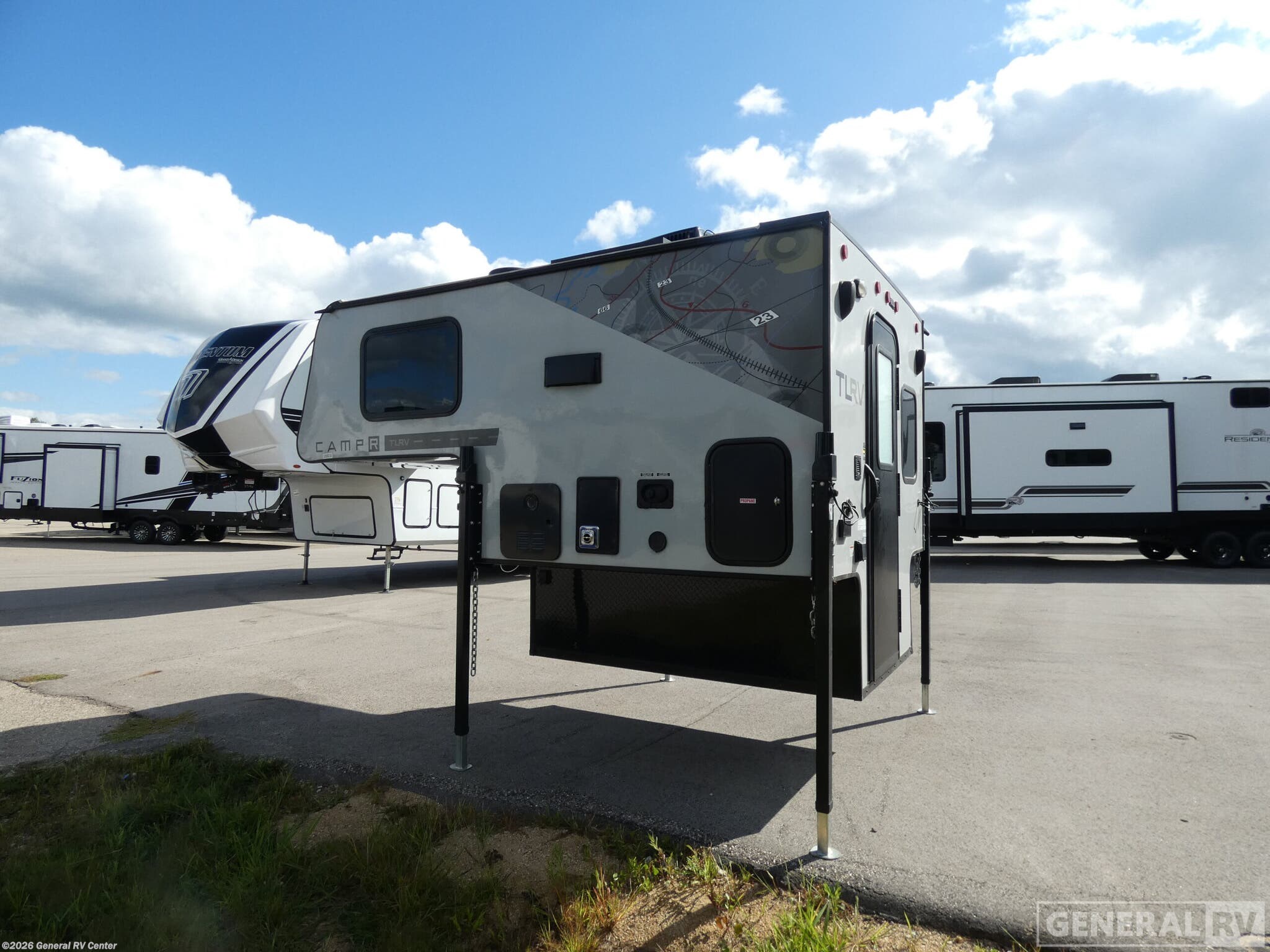 Contact us now about this 2023 Travel Lite Super Lite 626XSL! 2023 Super Lite 626XSL by Travel Lite from General RV Center in Wayland, Michigan
