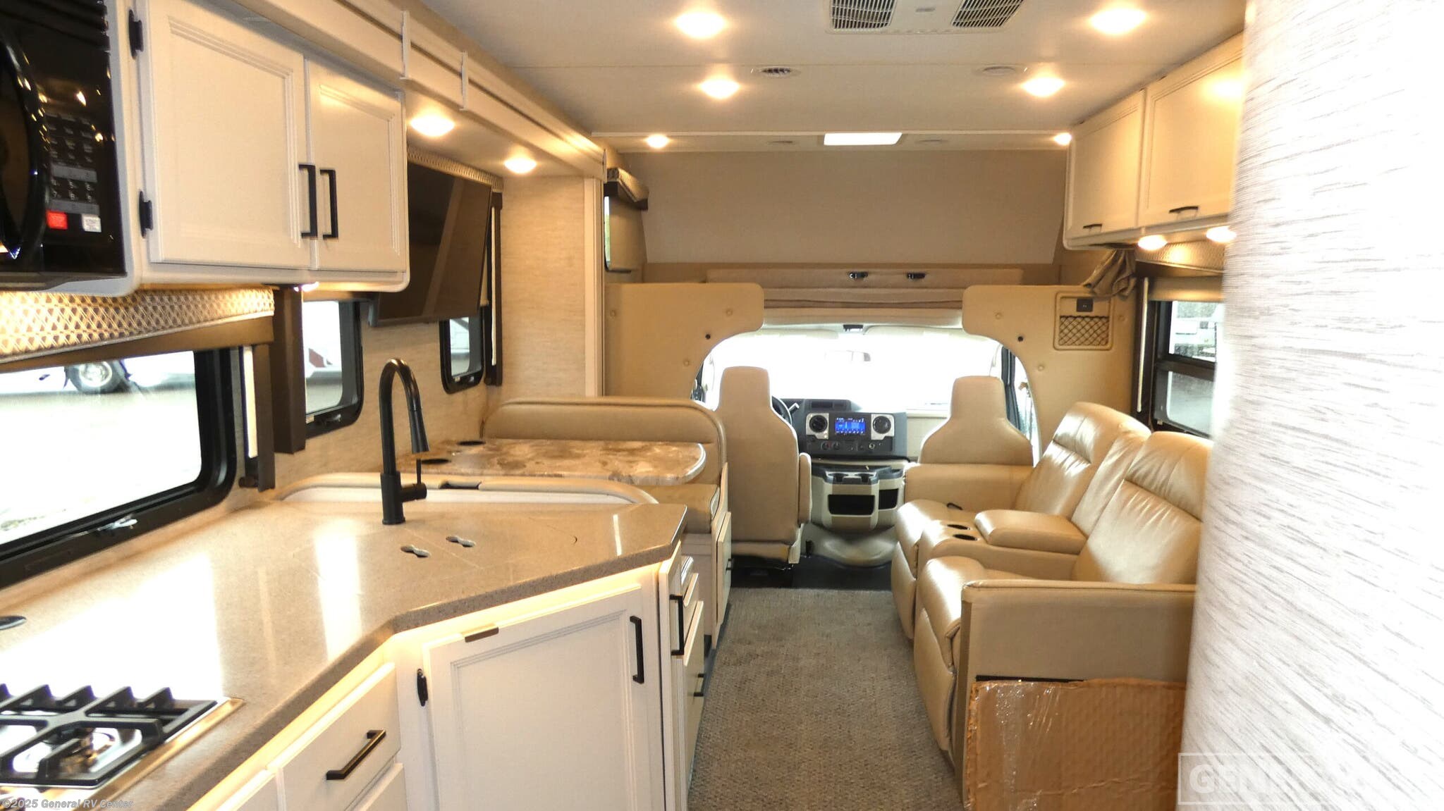 Used 2023 Thor Motor Coach Four Winds 31W available in Wayland, Michigan