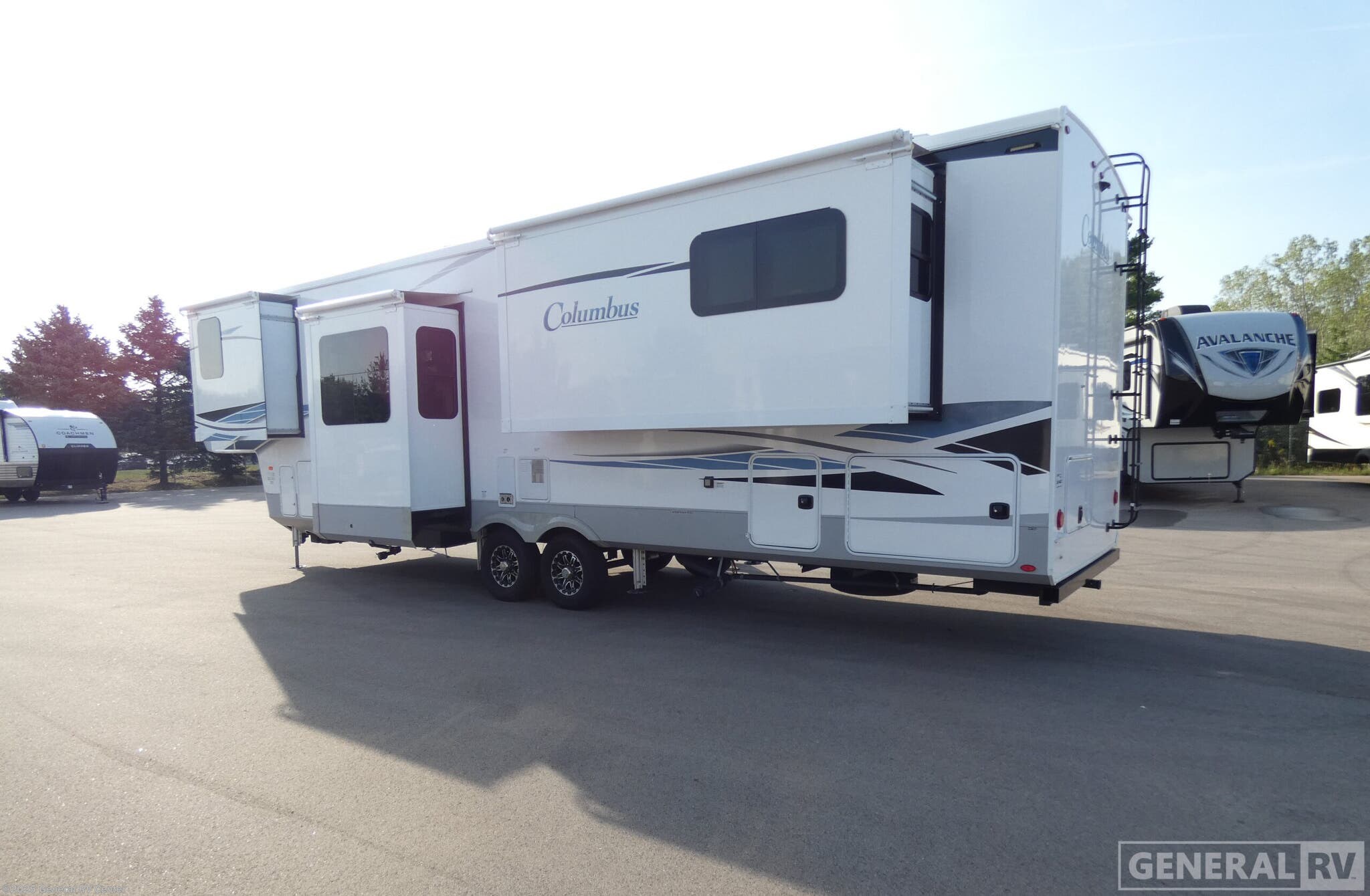 Contact us now about this 2022 Palomino Columbus 388FK! 2022 Columbus 388FK by Palomino from General RV Center in Wayland, Michigan