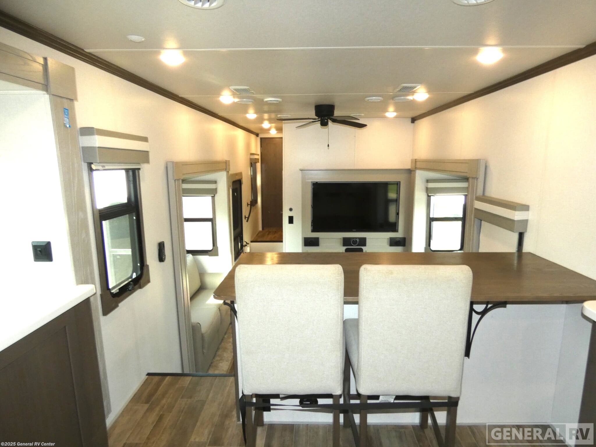 Call now about this 2022 Palomino Columbus 388FK! 2022 Palomino Columbus 388FK - Used Fifth Wheel For Sale by General RV Center in Wayland, Michigan