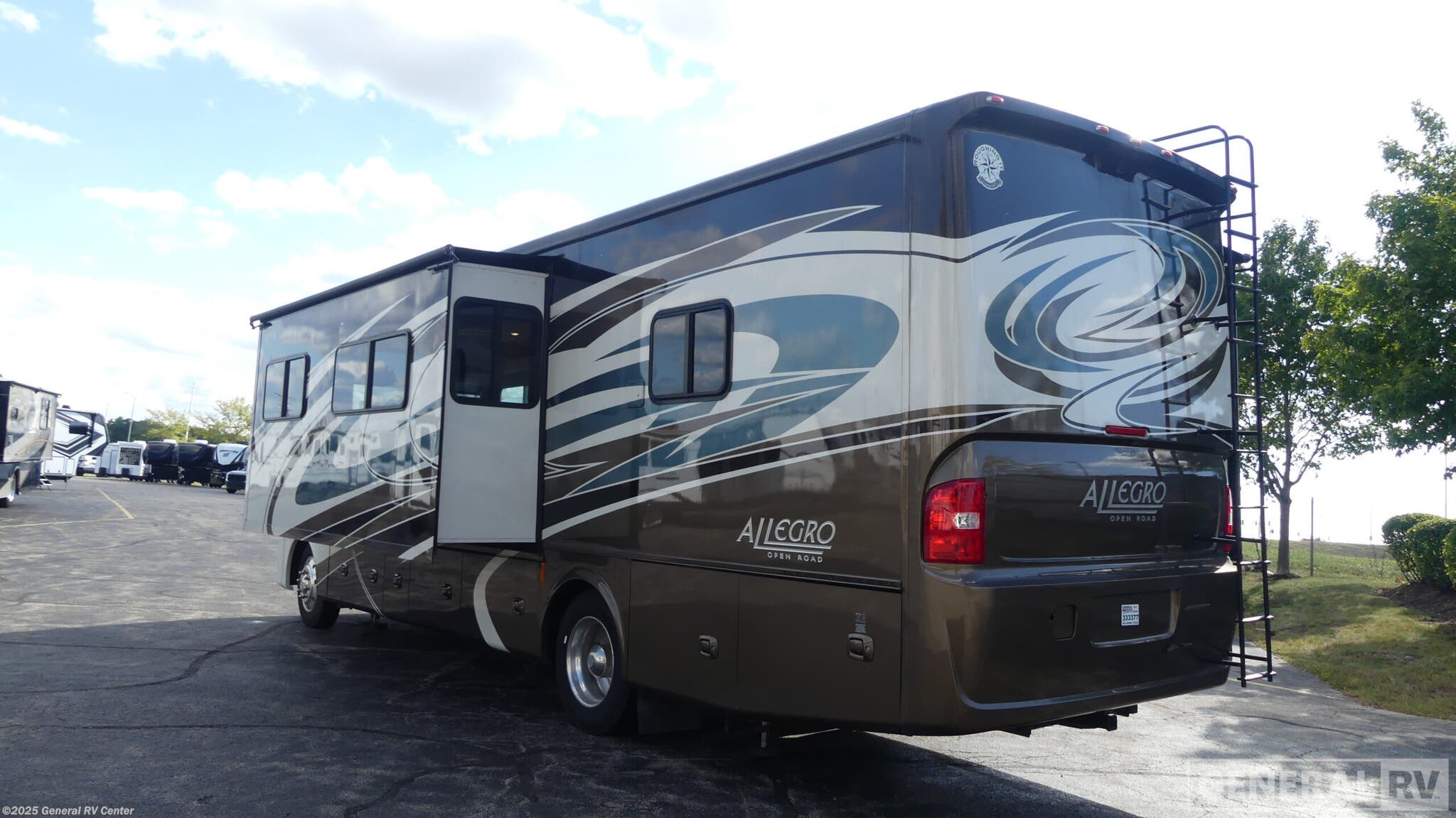 Contact us now about this 2015 Tiffin Allegro 32SA! 2015 Allegro 32SA by Tiffin from General RV Center in Wayland, Michigan