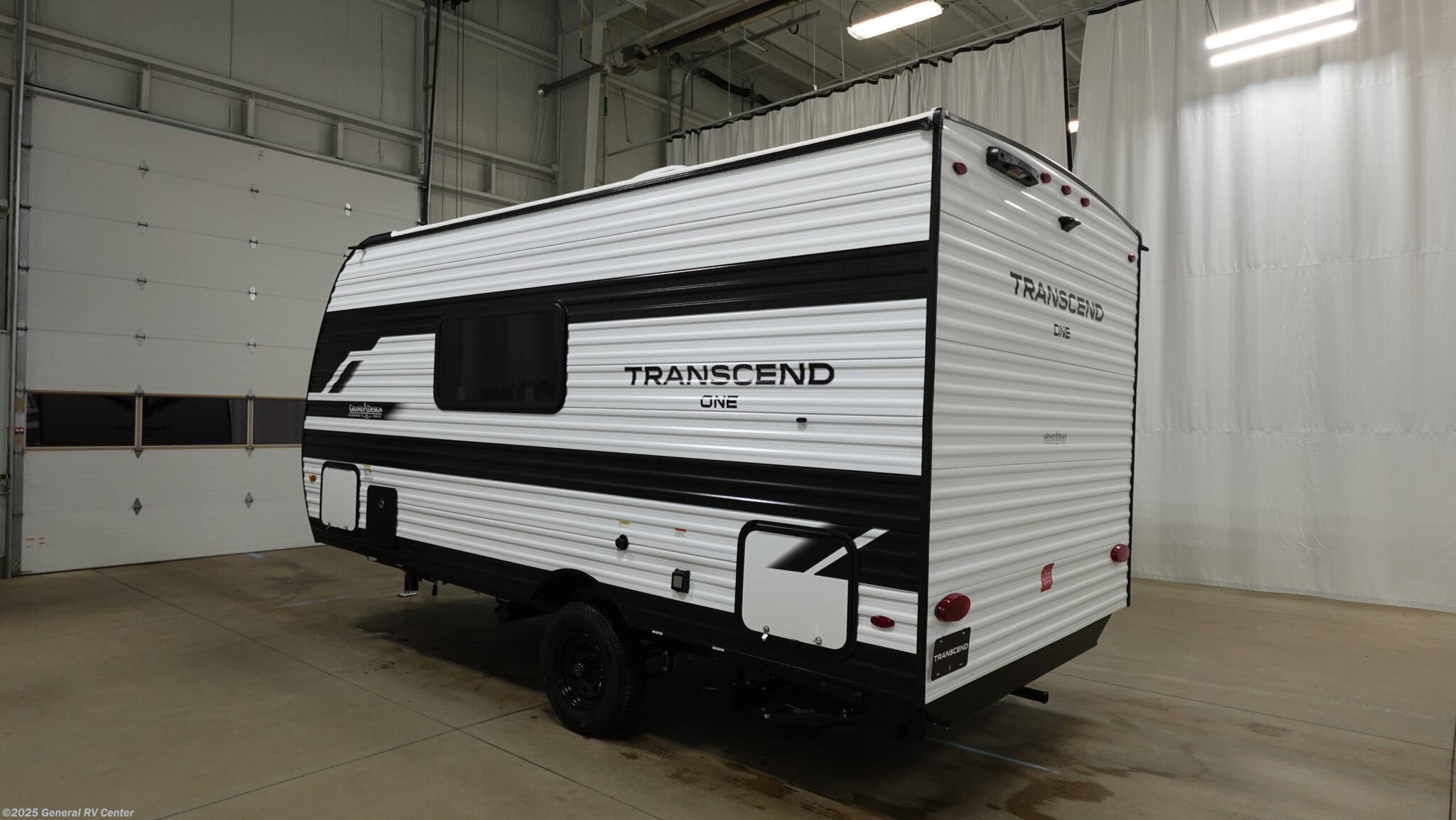 Contact us now about this 2026 Grand Design TRANSCEND-ONE 151BH! 2026 TRANSCEND-ONE 151BH by Grand Design from General RV Center in Wayland, Michigan
