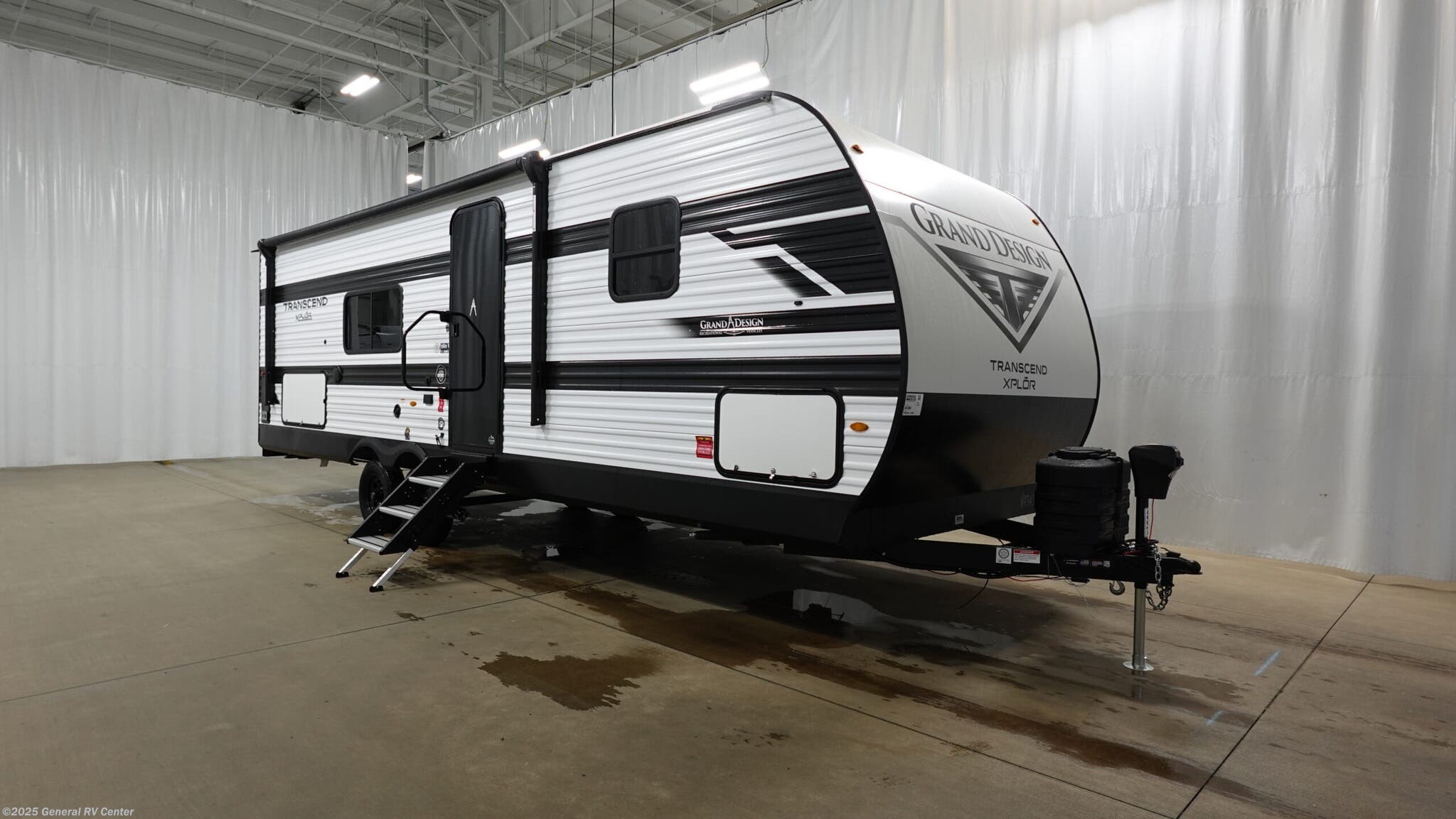 Email now about this 2026 Grand Design TRANSCEND-X 26BHX! New 2026 Grand Design TRANSCEND-X 26BHX available in Wayland, Michigan