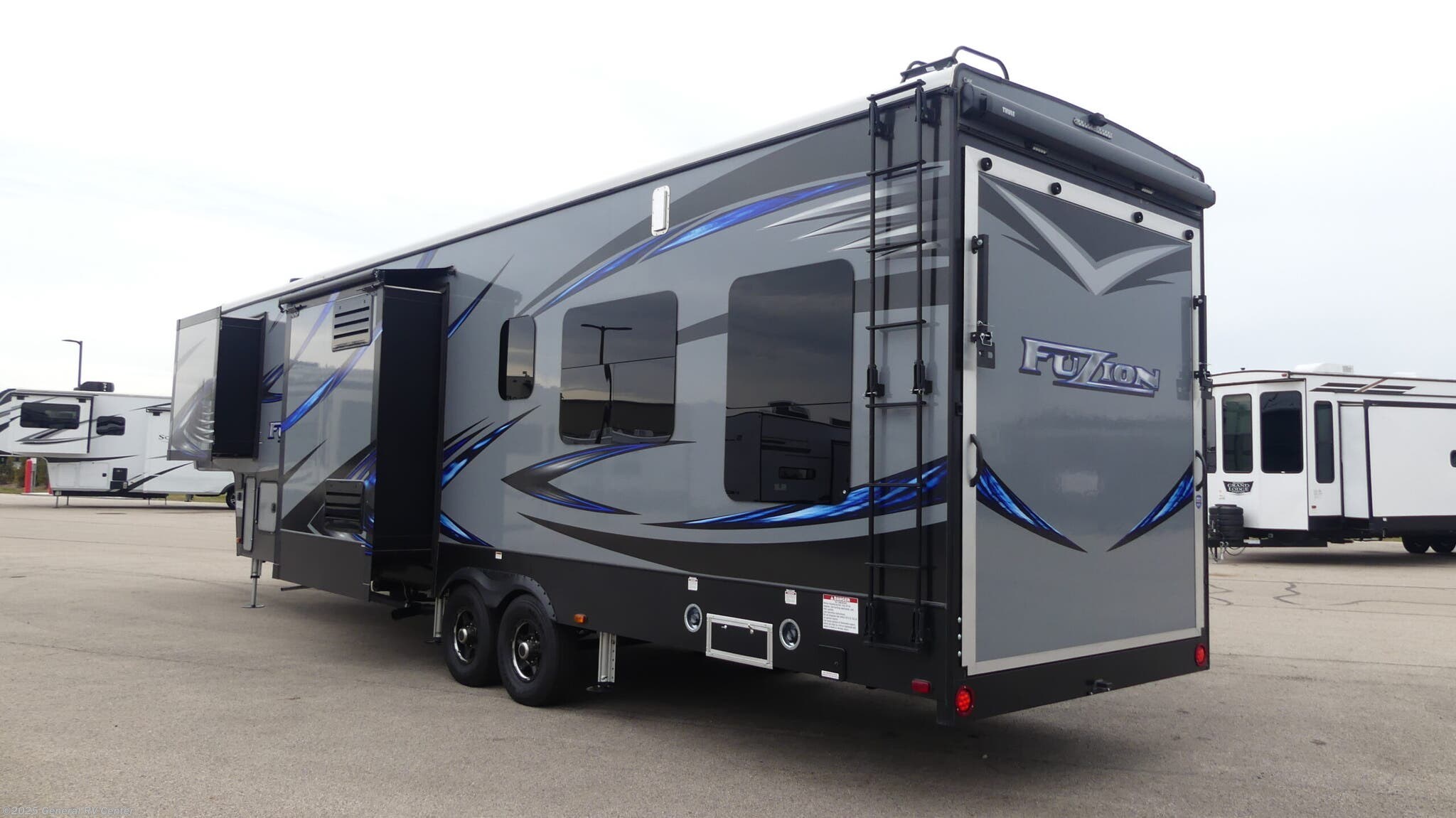 Contact us now about this 2017 Keystone Fuzion 371-3S! 2017 Fuzion 371-3S by Keystone from General RV Center in Wayland, Michigan