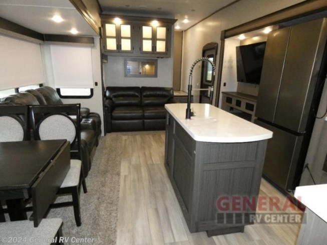 2022 Chaparral 367BH by Coachmen from General RV Center in Wixom, Michigan