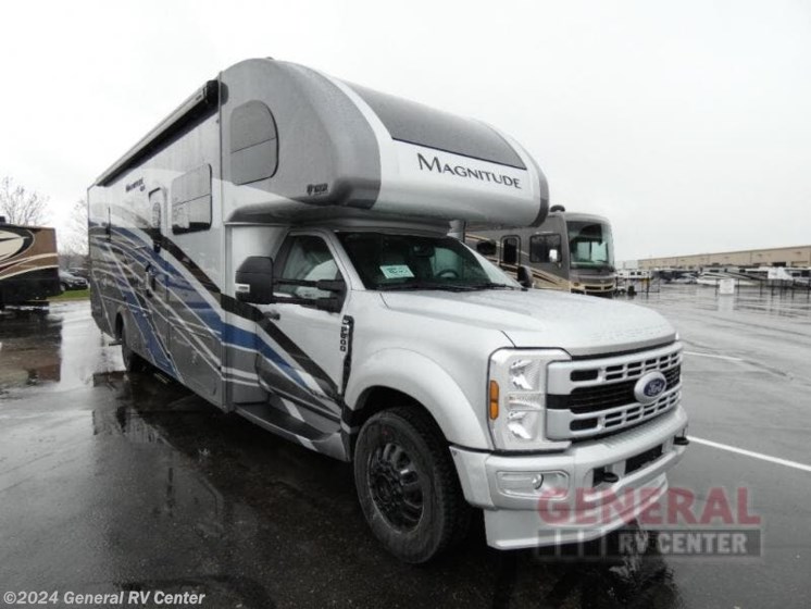 New 2024 Thor Motor Coach Magnitude RS36 available in Wixom, Michigan