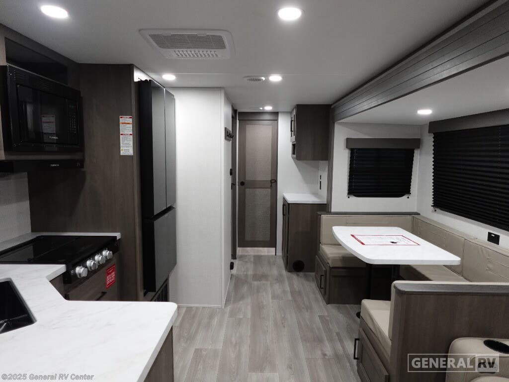 Call now about this 2026 Grand Design Transcend 325BHT! 2026 Grand Design Transcend 325BHT - New Travel Trailer For Sale by General RV Center in Wixom, Michigan