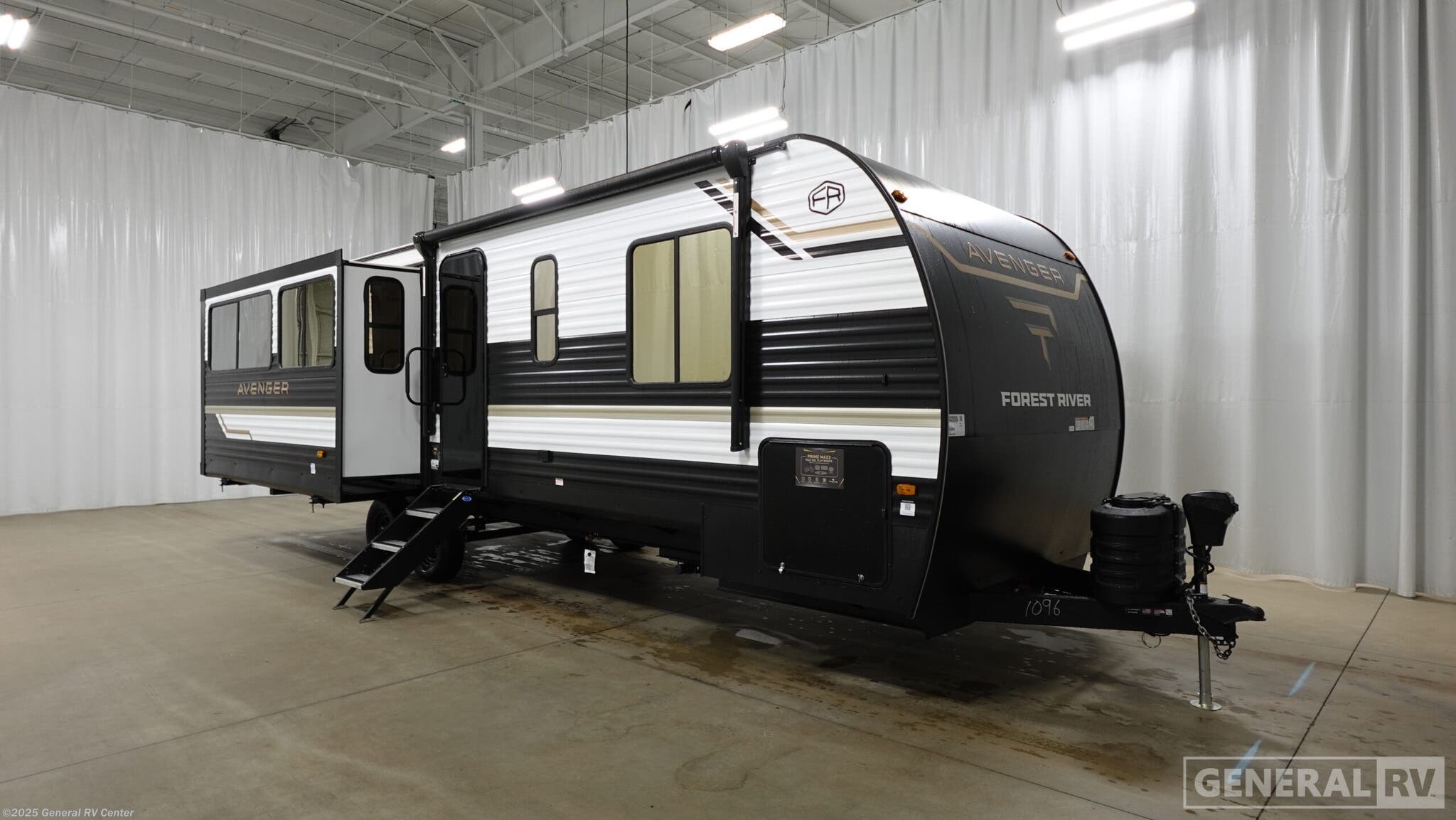 Call now about this 2026 Prime Time Avenger 27REI! 2026 Prime Time Avenger 27REI - New Travel Trailer For Sale by General RV Center in Wixom, Michigan