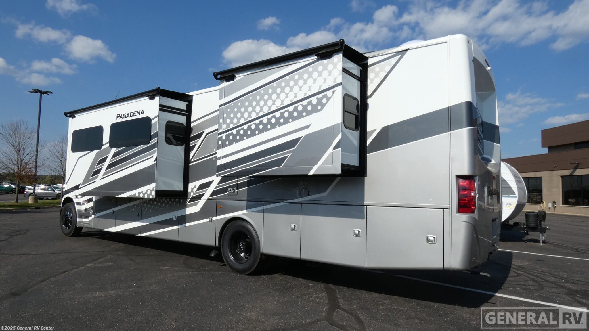 Contact us now about this 2026 Thor Motor Coach Pasadena 38DX! 2026 Pasadena 38DX by Thor Motor Coach from General RV Center in Wixom, Michigan