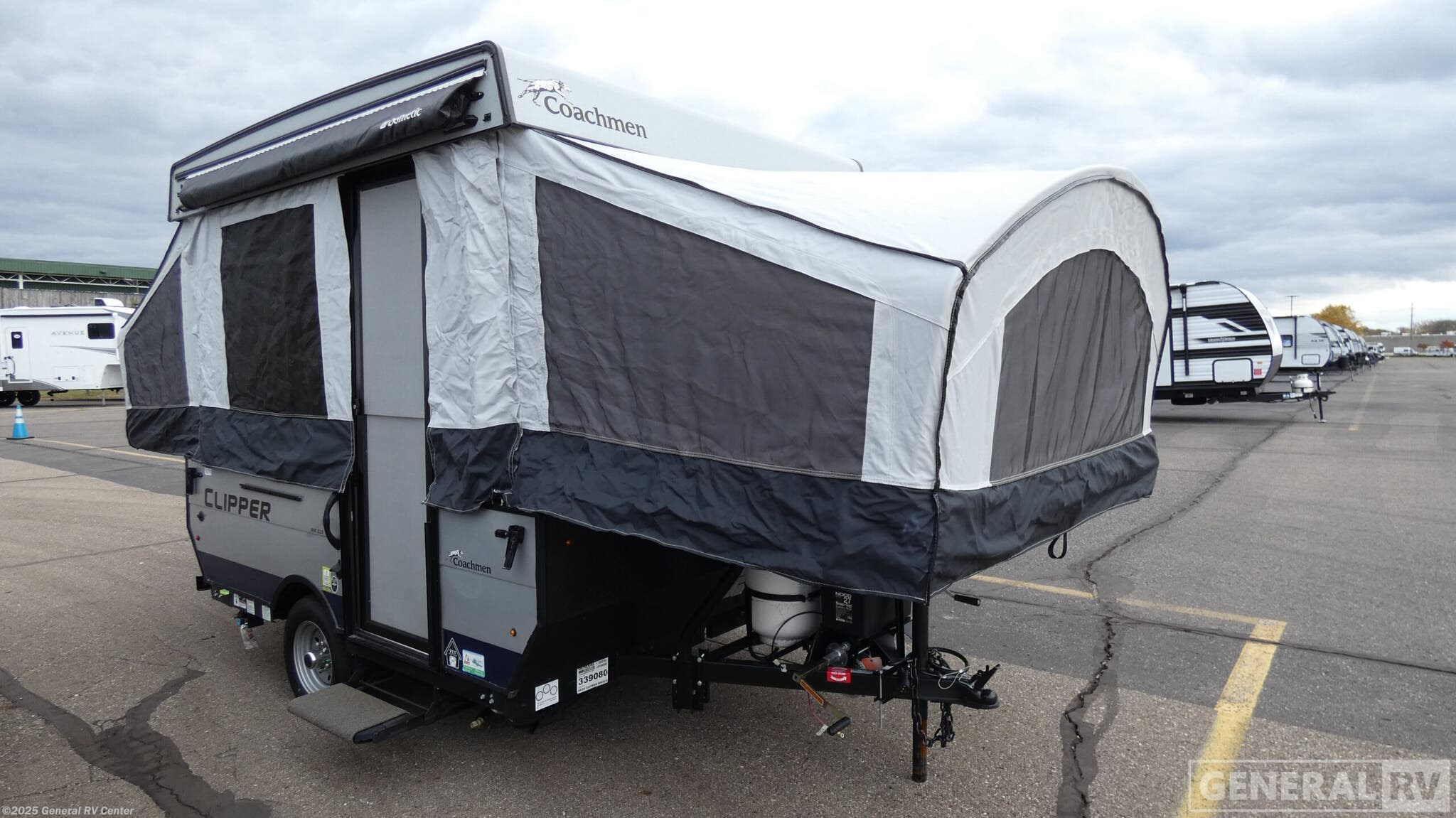 Email now about this 2021 Coachmen Clipper 806XLS! Used 2021 Coachmen Clipper 806XLS available in Wixom, Michigan