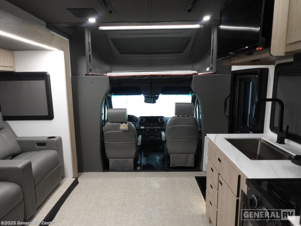 New 2025 Grand Design Lineage 25FW available in Wixom, Michigan