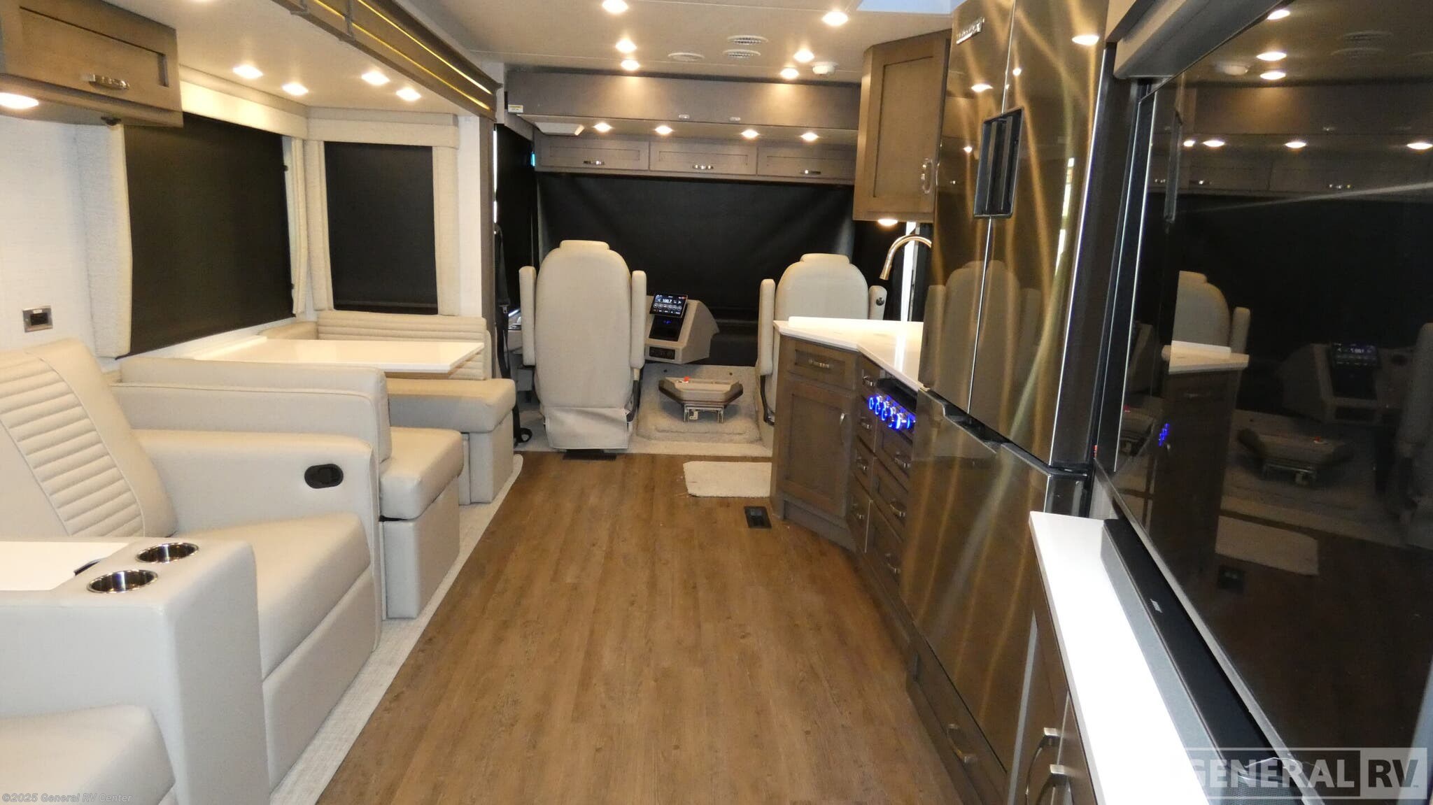 New 2026 Newmar Bay Star 3609 available in Wixom, Michigan