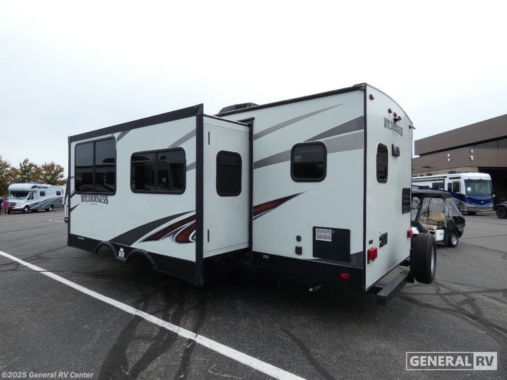 Contact us now about this 2018 Heartland Wilderness 2575RK! 2018 Wilderness 2575RK by Heartland from General RV Center in Wixom, Michigan