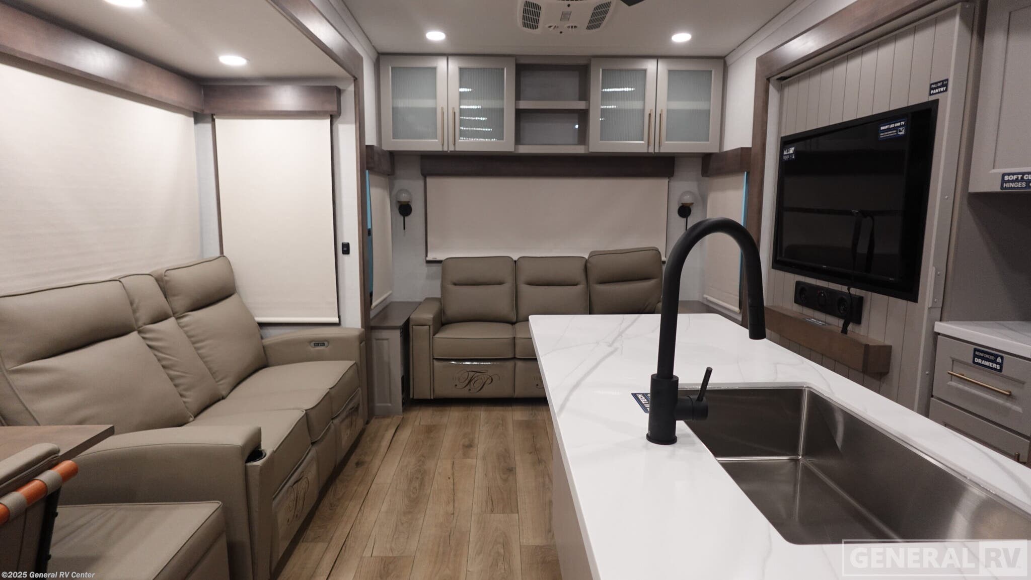 Call now about this 2026 Alliance RV Paradigm 310RL! 2026 Alliance RV Paradigm 310RL - New Fifth Wheel For Sale by General RV Center in Wixom, Michigan