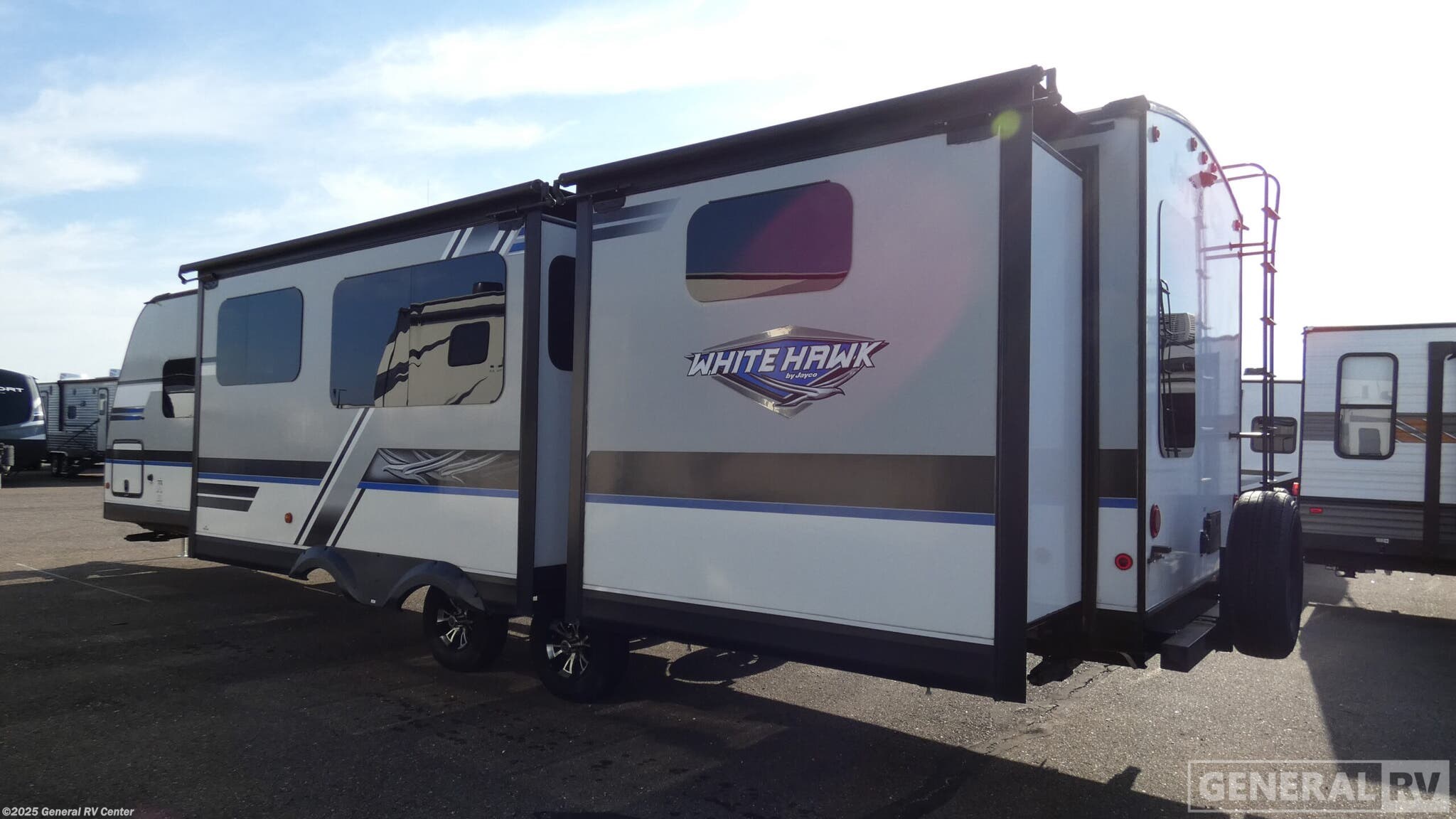 Contact us now about this 2018 Jayco White Hawk 31BH! 2018 White Hawk 31BH by Jayco from General RV Center in Wixom, Michigan