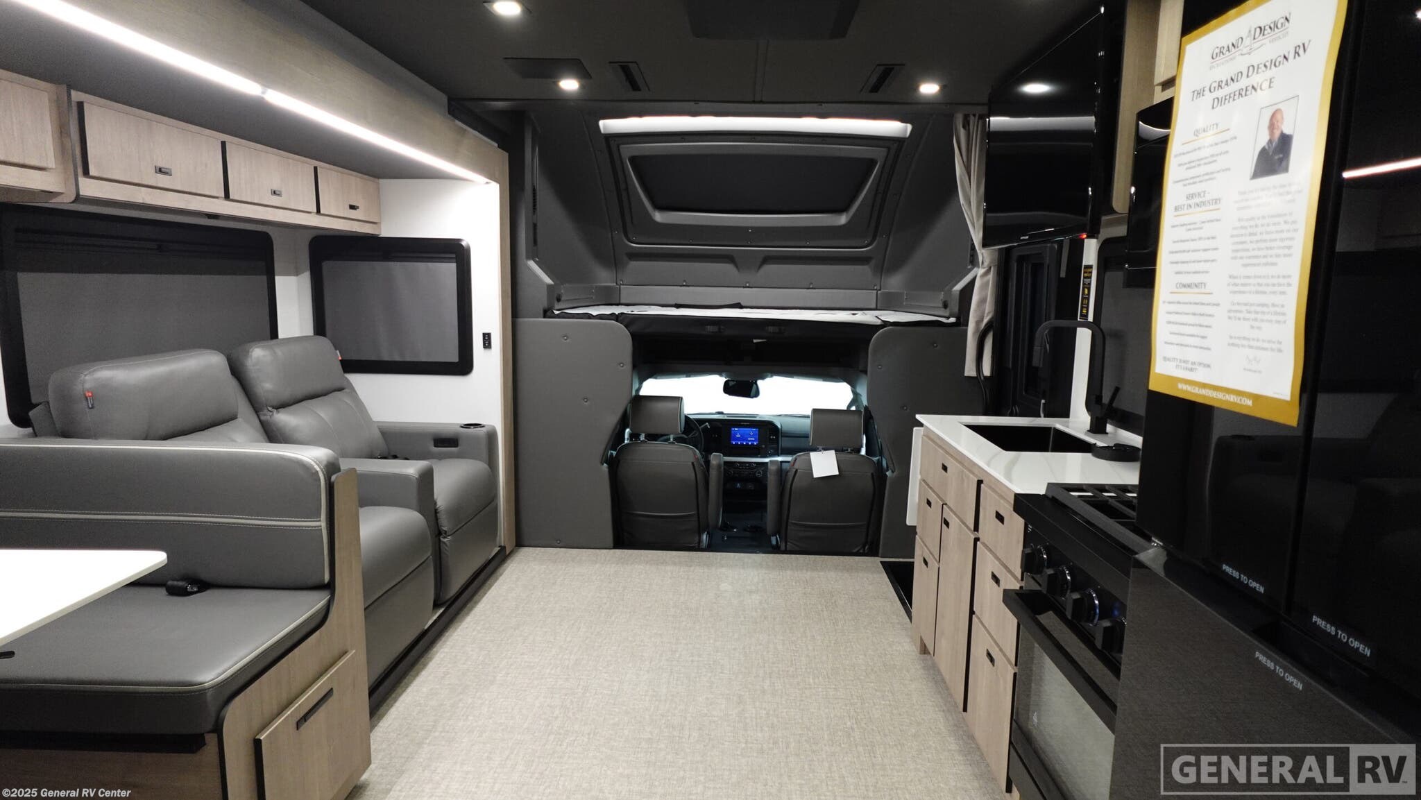 New 2026 Grand Design Lineage 31ZW available in Wixom, Michigan