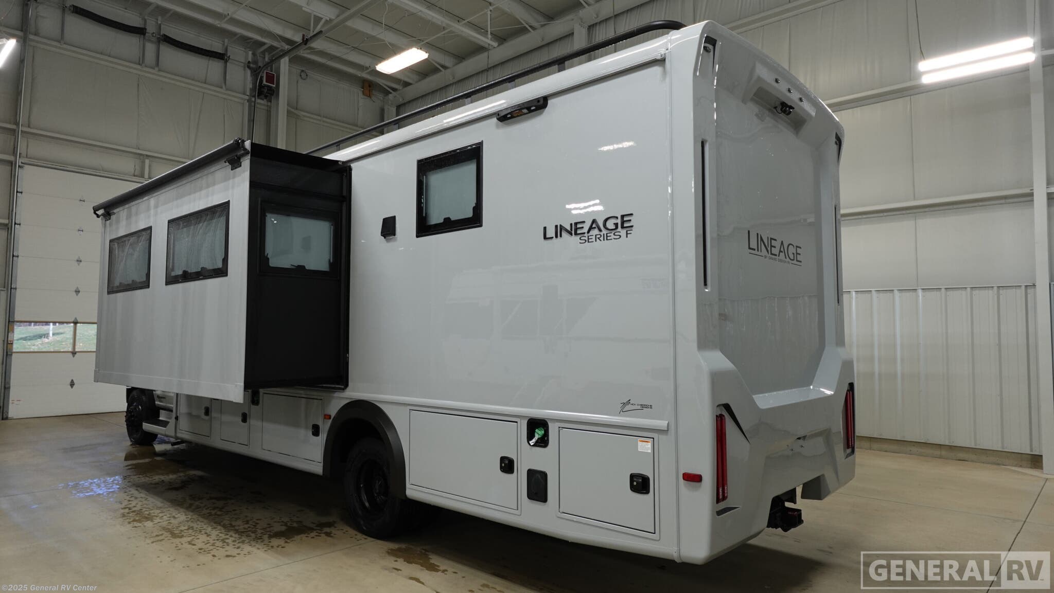 Contact us now about this 2026 Grand Design Lineage 31ZW! 2026 Lineage 31ZW by Grand Design from General RV Center in Wixom, Michigan