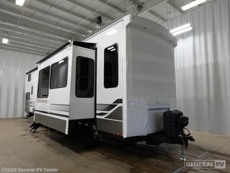 Email now about this 2025 Alliance RV Benchmark 42LFT! New 2025 Alliance RV Benchmark 42LFT available in Birch Run, Michigan