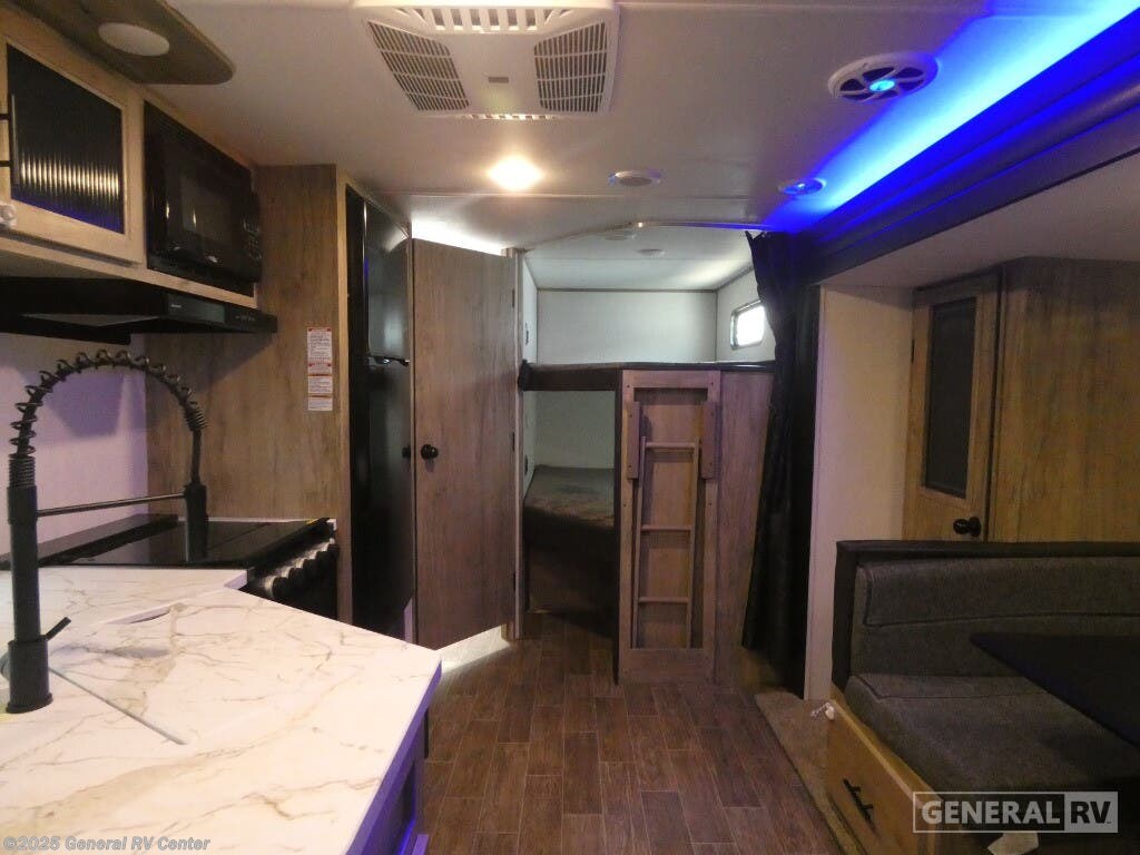 Contact us now about this 2022 Forest River Cherokee 23DBH-1SL! 2022 Cherokee 23DBH-1SL by Forest River from General RV Center in Birch Run, Michigan