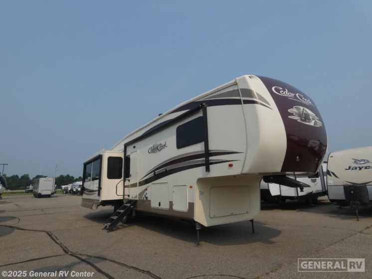 Email now about this 2019 Forest River Cedar Creek 36CK-3SL! Used 2019 Forest River Cedar Creek 36CK-3SL available in Birch Run, Michigan