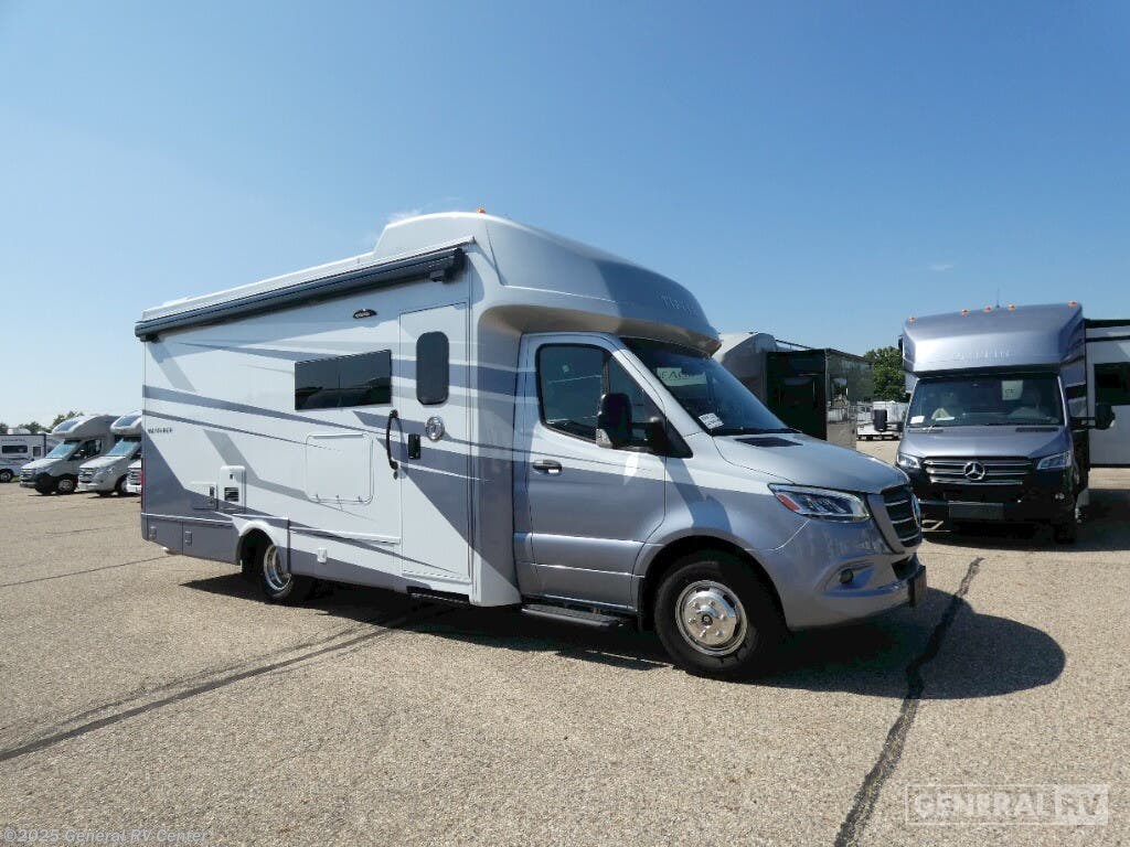 Email now about this 2026 Tiffin Wayfarer 25XRW! New 2026 Tiffin Wayfarer 25XRW available in Birch Run, Michigan