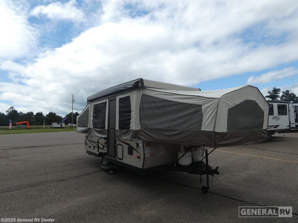 Email now about this 2018 Forest River Rockwood 2318G! Used 2018 Forest River Rockwood 2318G available in Birch Run, Michigan