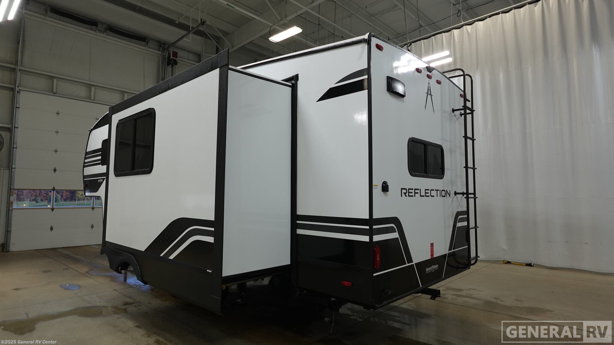 Contact us now about this 2026 Grand Design Reflection 250ML! 2026 Reflection 250ML by Grand Design from General RV Center in Birch Run, Michigan