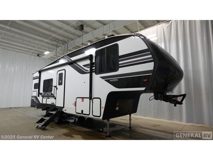 Email now about this 2026 Grand Design Reflection 250ML! New 2026 Grand Design Reflection 250ML available in Birch Run, Michigan