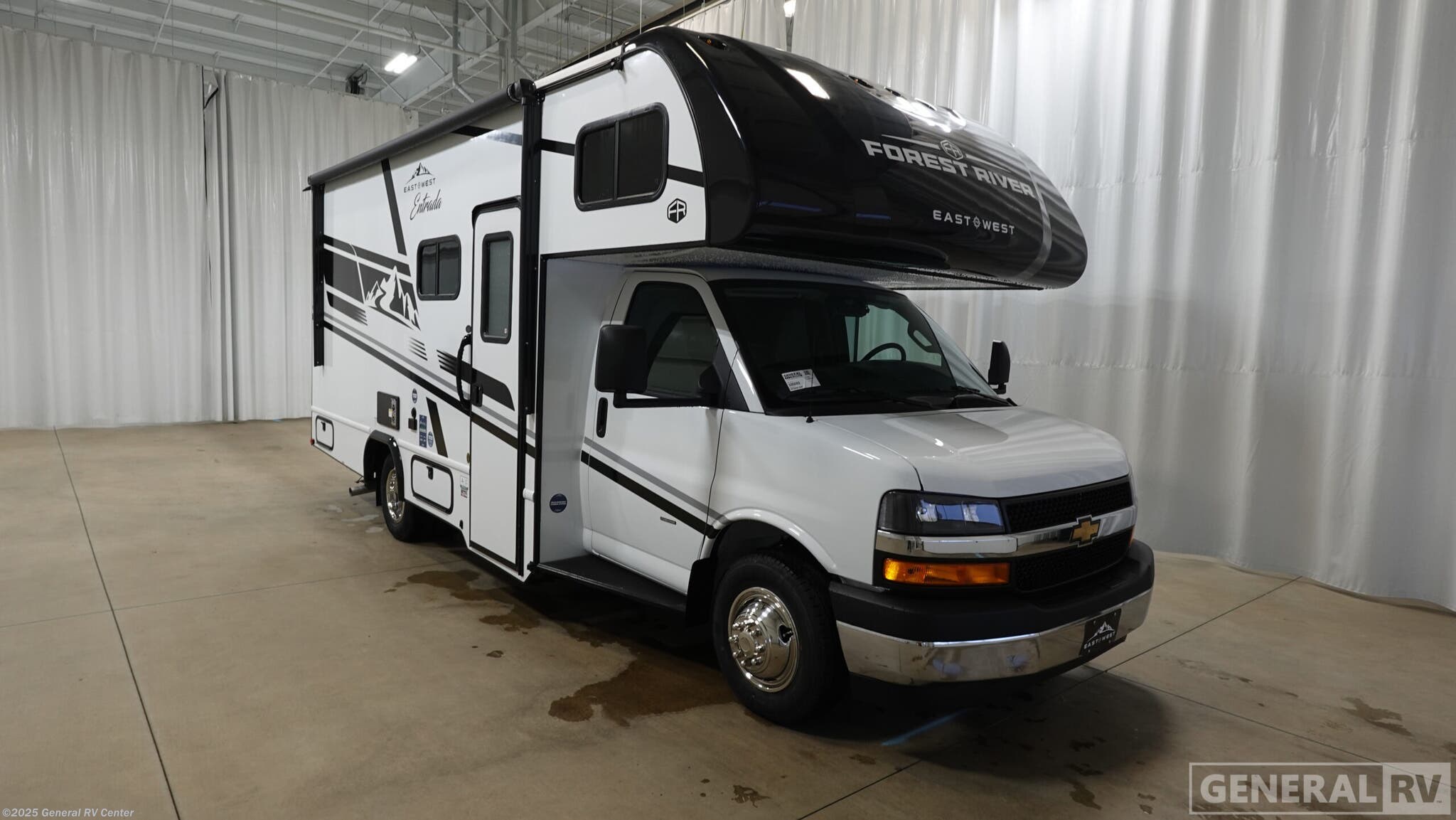 Email now about this 2026 East to West Entrada 220S! New 2026 East to West Entrada 220S available in Birch Run, Michigan