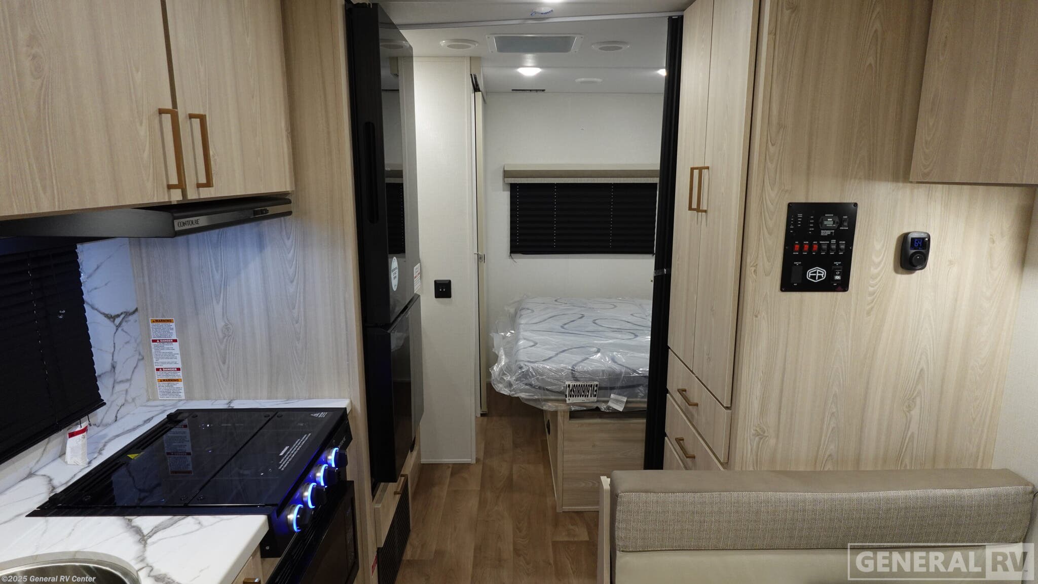 Call now about this 2026 East to West Entrada 220S! 2026 East to West Entrada 220S - New Class C For Sale by General RV Center in Birch Run, Michigan