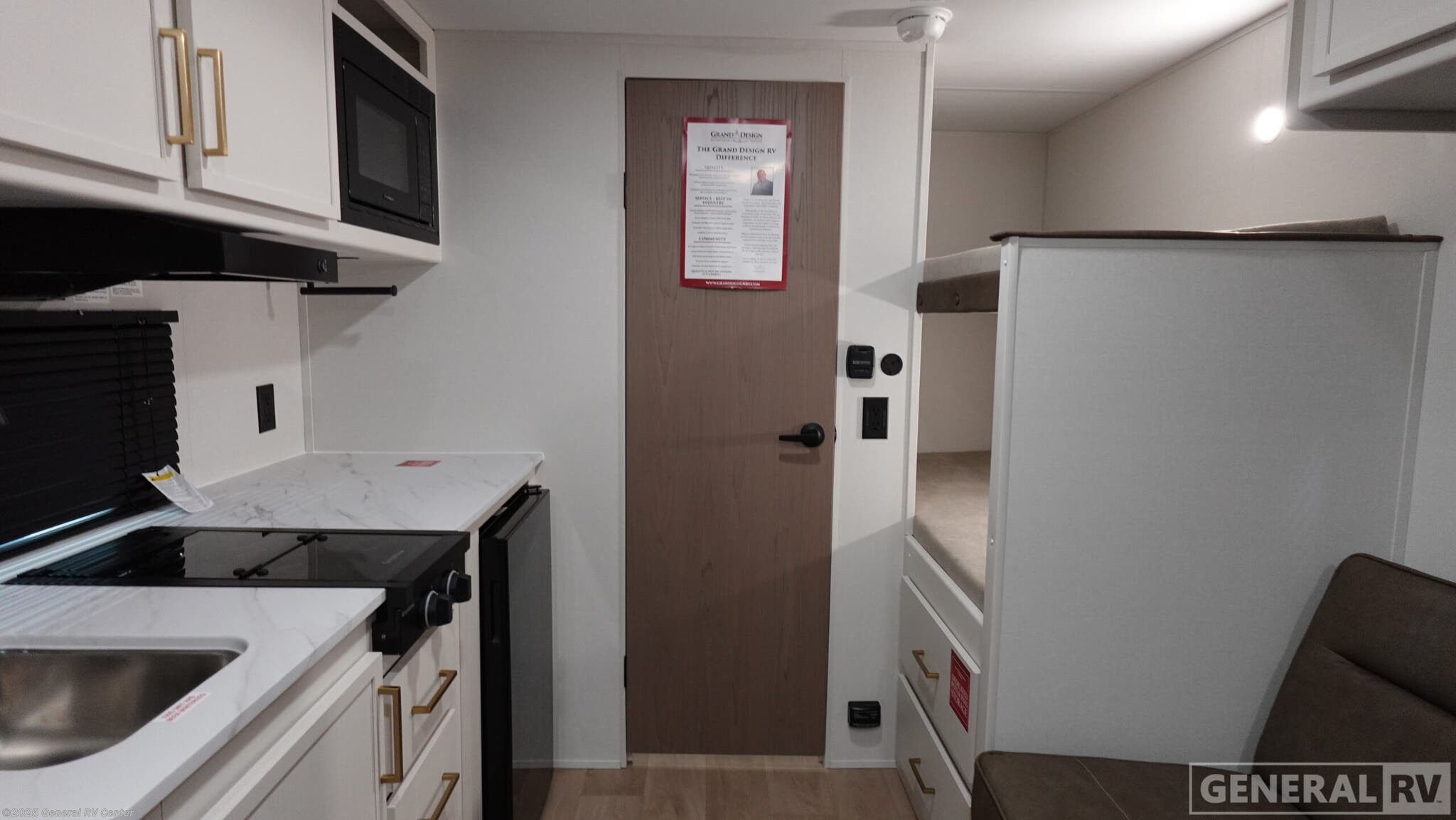 Call now about this 2026 Grand Design Transcend One 151BH! 2026 Grand Design Transcend One 151BH - New Travel Trailer For Sale by General RV Center in Birch Run, Michigan