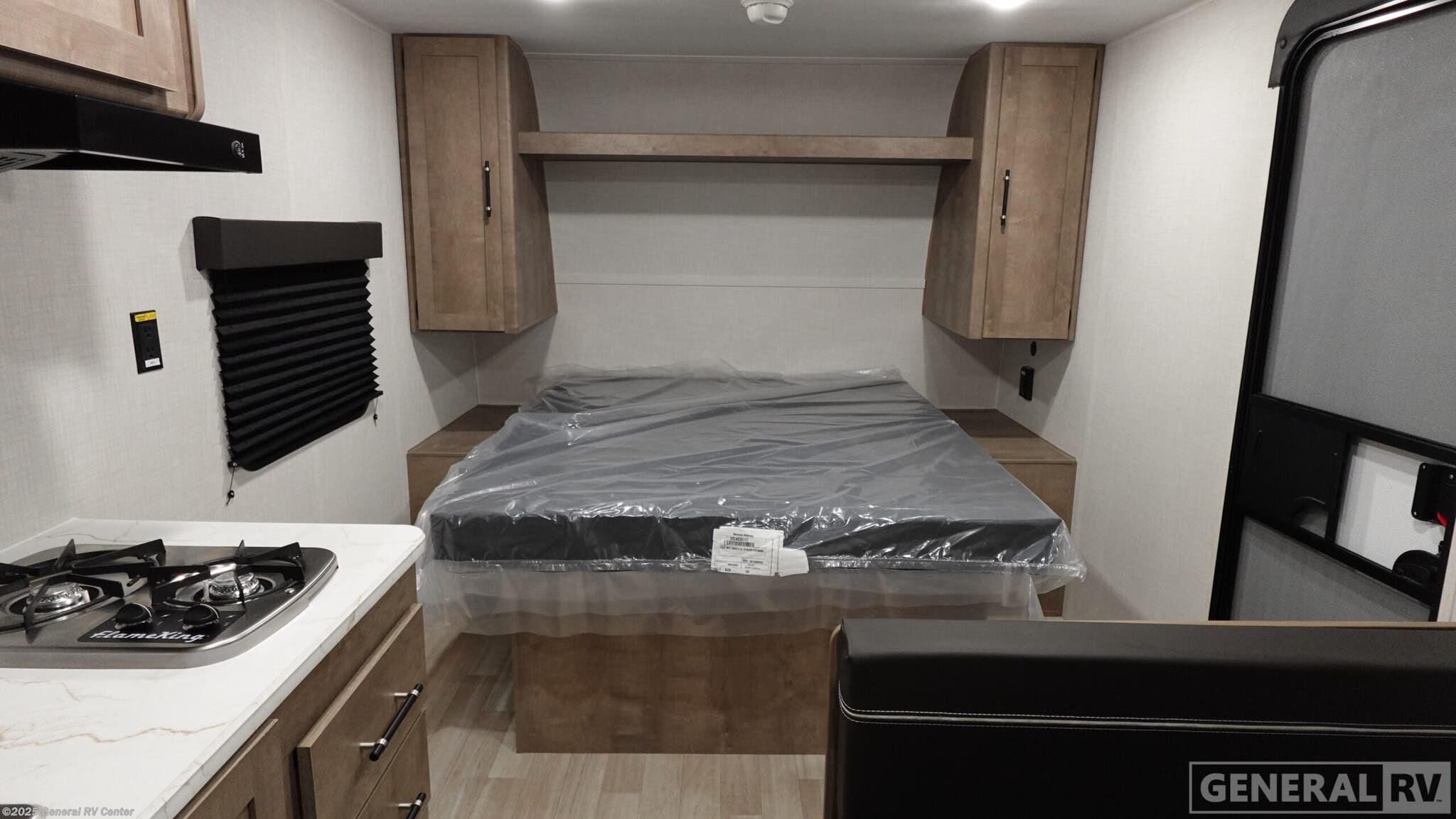 New 2026 Keystone Springdale 1700FQ available in Birch Run, Michigan