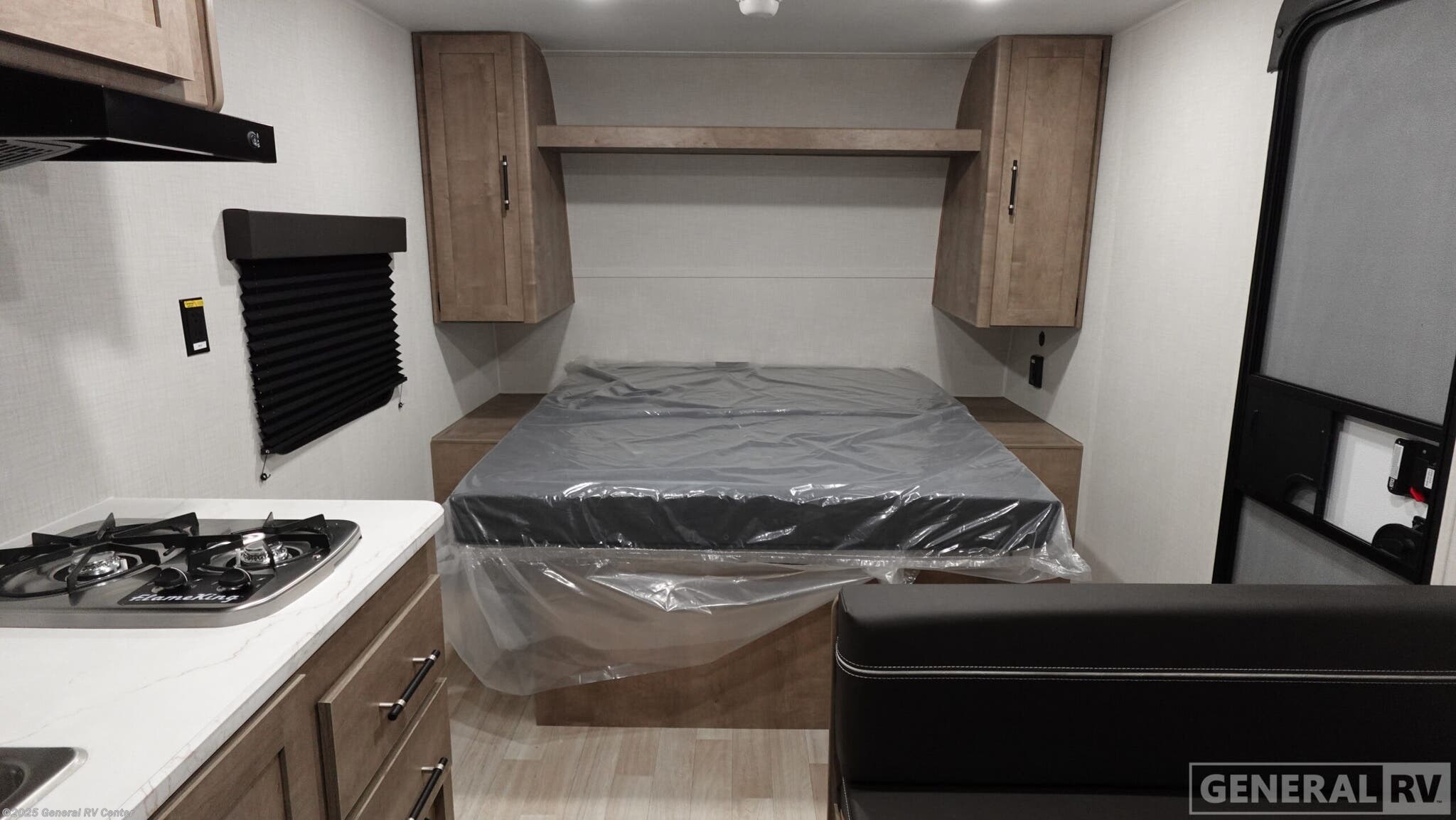 New 2026 Keystone Springdale 1700FQ available in Birch Run, Michigan