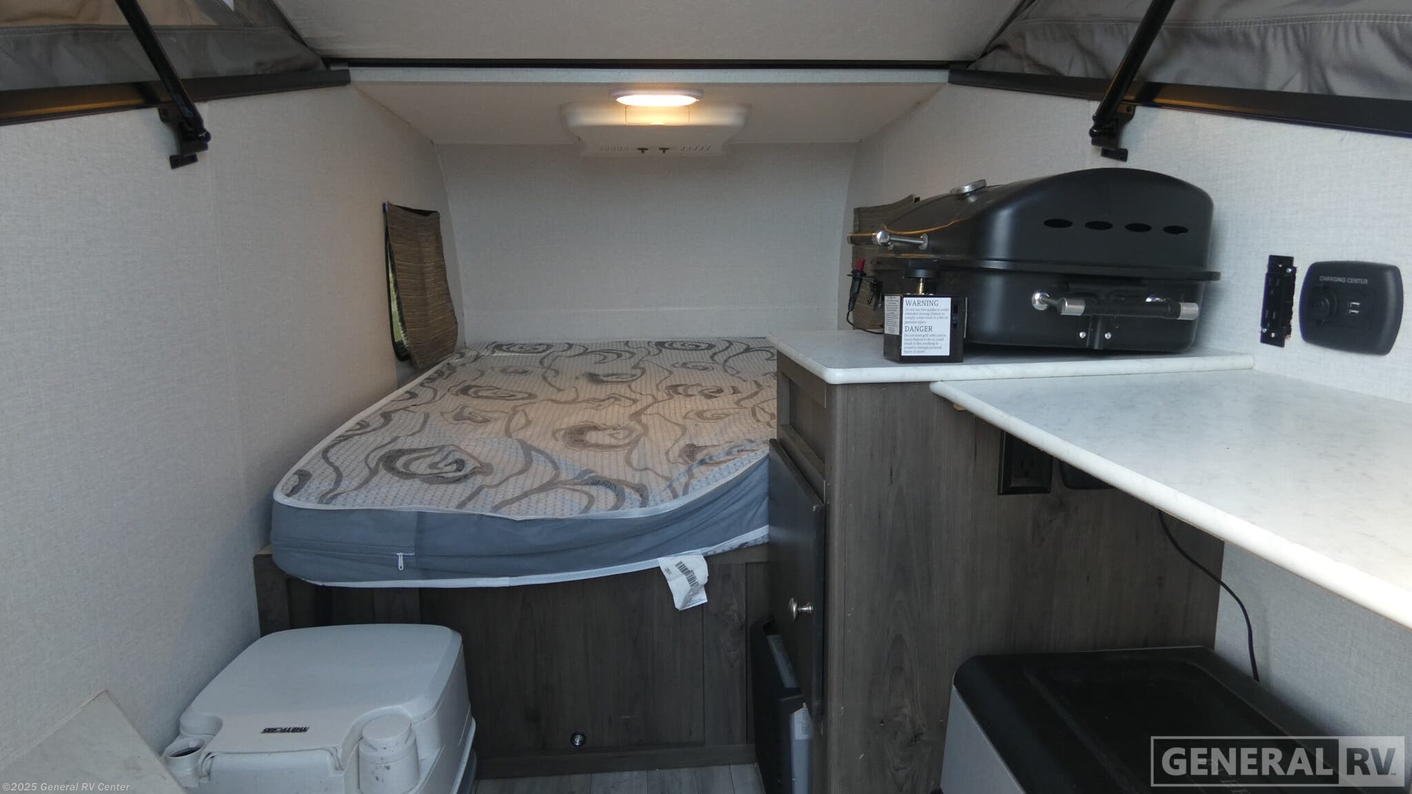Used 2022 Coachmen Clipper EXPRESS 9.0 available in Birch Run, Michigan