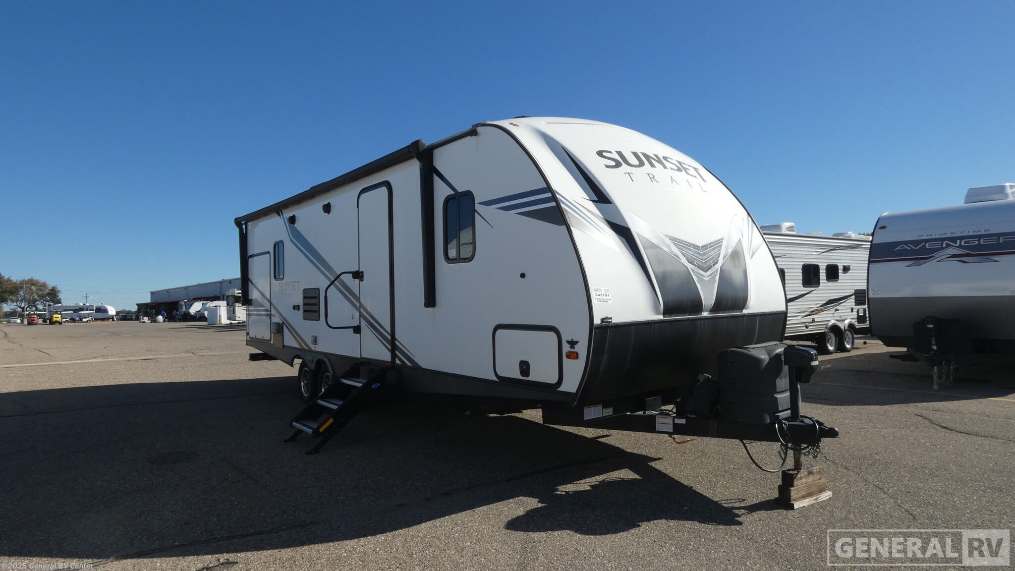 Email now about this 2020 CrossRoads Sunset Trail SS253RB! Used 2020 CrossRoads Sunset Trail SS253RB available in Birch Run, Michigan