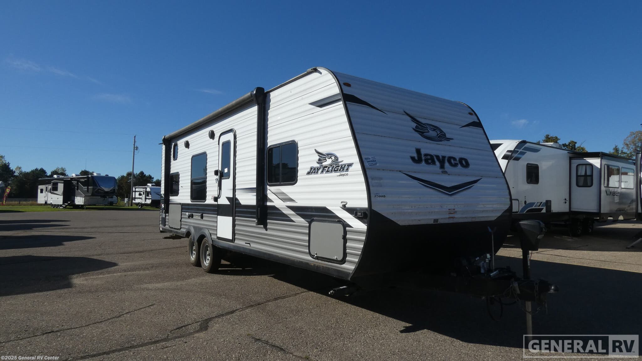 Email now about this 2022 Jayco Jay Flight SLX 8 264BH! Used 2022 Jayco Jay Flight SLX 8 264BH available in Birch Run, Michigan