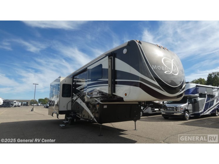 Email now about this 2018 DRV Mobile Suites 36RSSB3! Used 2018 DRV Mobile Suites 36RSSB3 available in Birch Run, Michigan