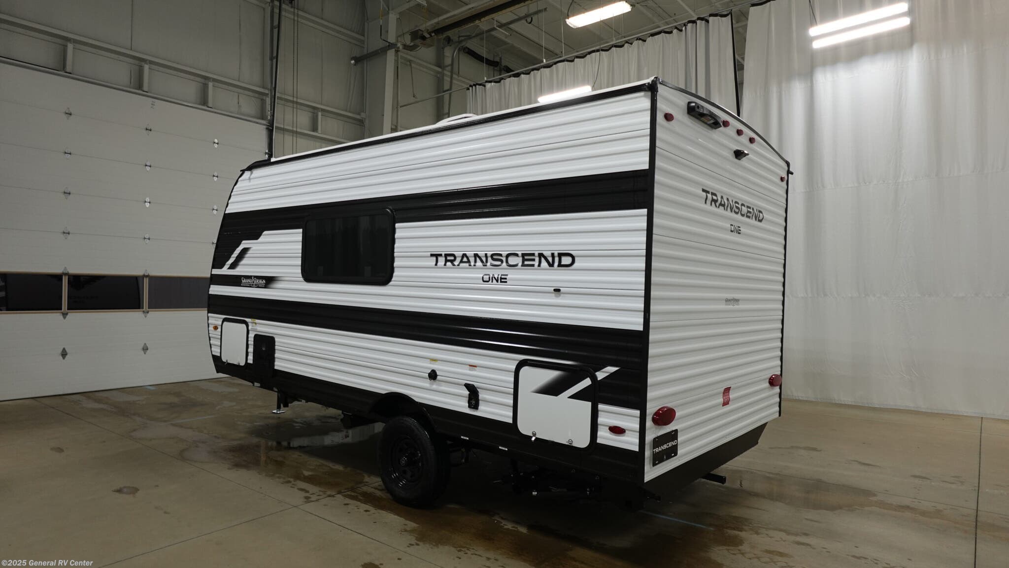 Contact us now about this 2026 Grand Design TRANSCEND-ONE 151BH! 2026 TRANSCEND-ONE 151BH by Grand Design from General RV Center in Birch Run, Michigan