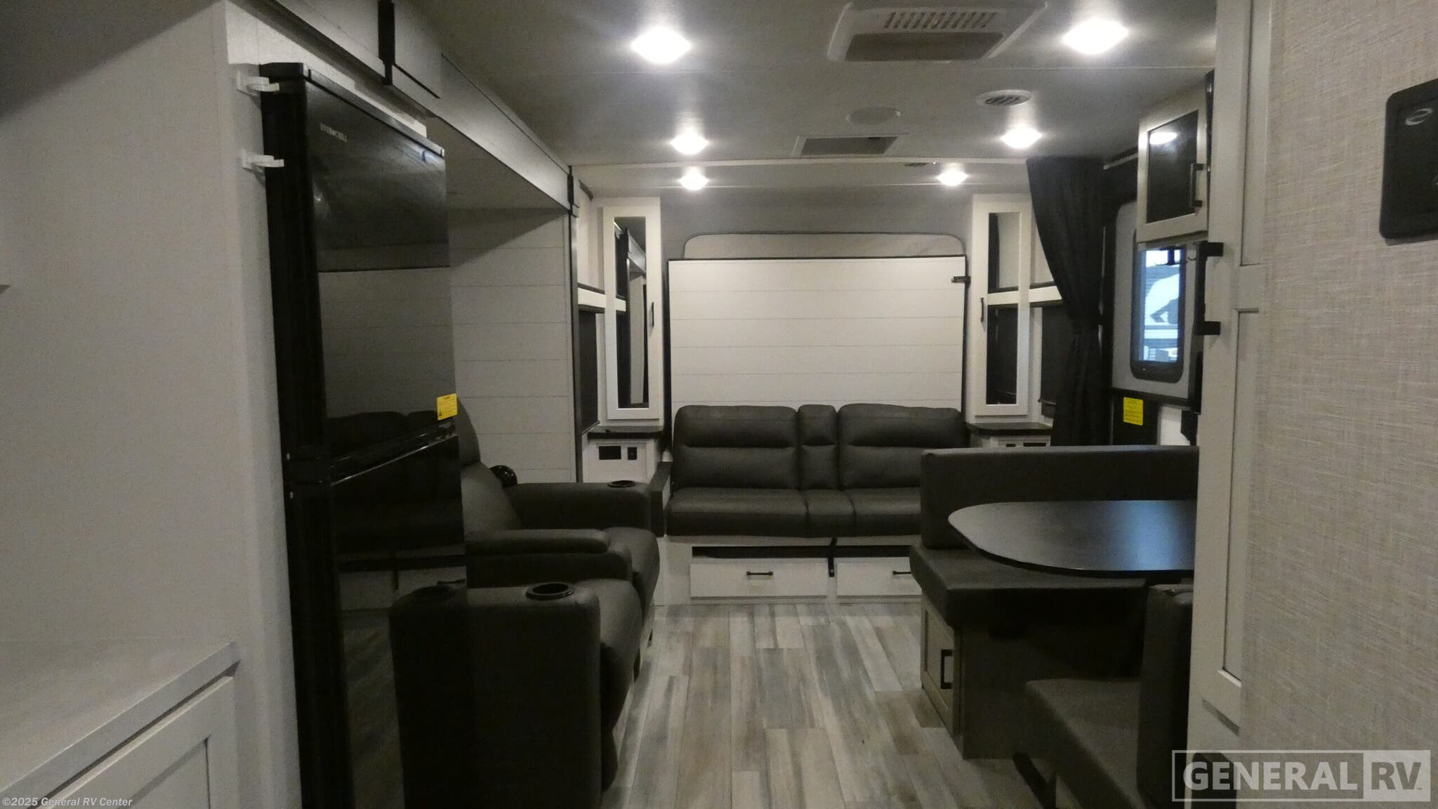 Call now about this 2024 Jayco Jay Feather 21MML! 2024 Jayco Jay Feather 21MML - Used Travel Trailer For Sale by General RV Center in Birch Run, Michigan