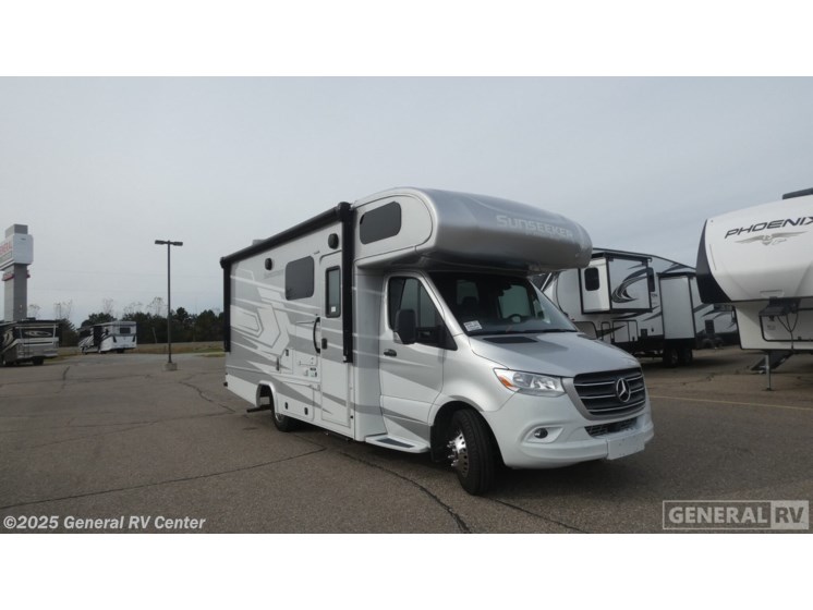 Email now about this 2022 Forest River Sunseeker 2400BSD! Used 2022 Forest River Sunseeker 2400BSD available in Birch Run, Michigan