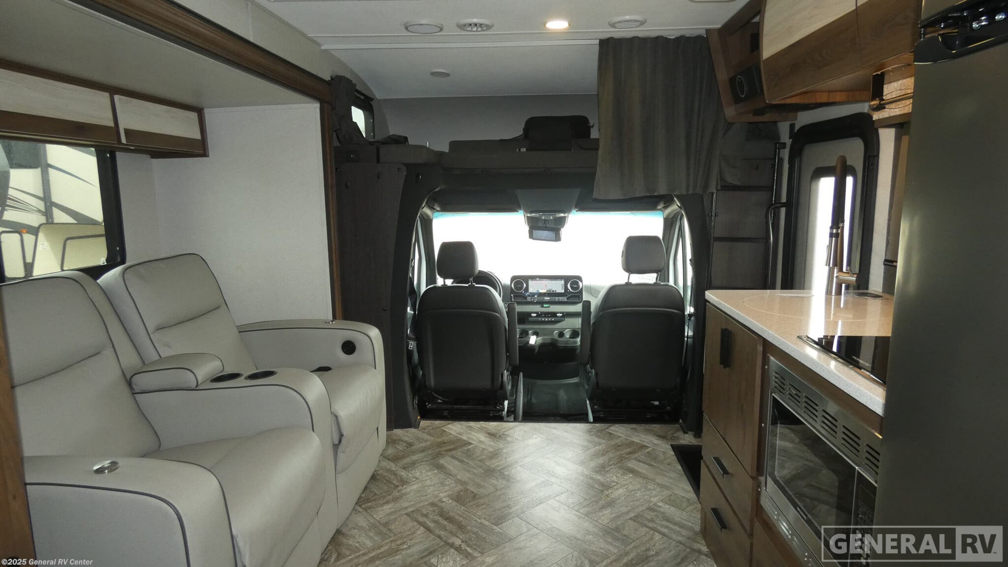 Used 2022 Forest River Sunseeker 2400BSD available in Birch Run, Michigan