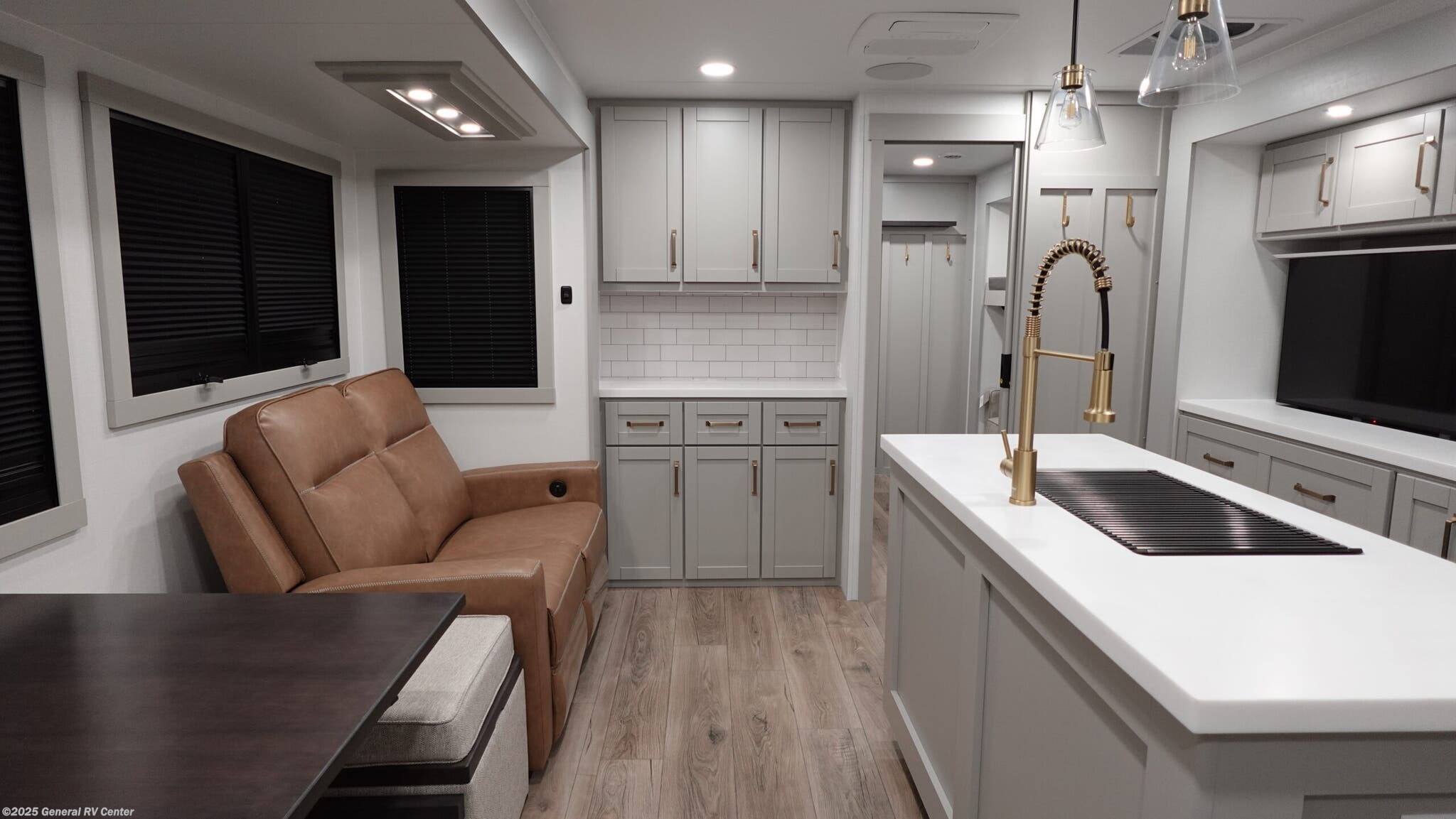 Call now about this 2026 Brinkley RV Model Z AIR 315! 2026 Brinkley RV Model Z AIR 315 - New Travel Trailer For Sale by General RV Center in Birch Run, Michigan