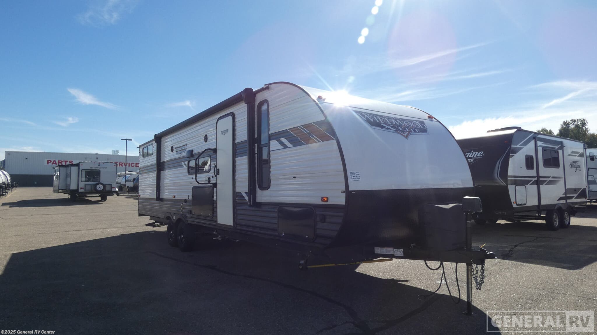 Email now about this 2021 Forest River Wildwood 28VBXL-1SL! Used 2021 Forest River Wildwood 28VBXL-1SL available in Birch Run, Michigan