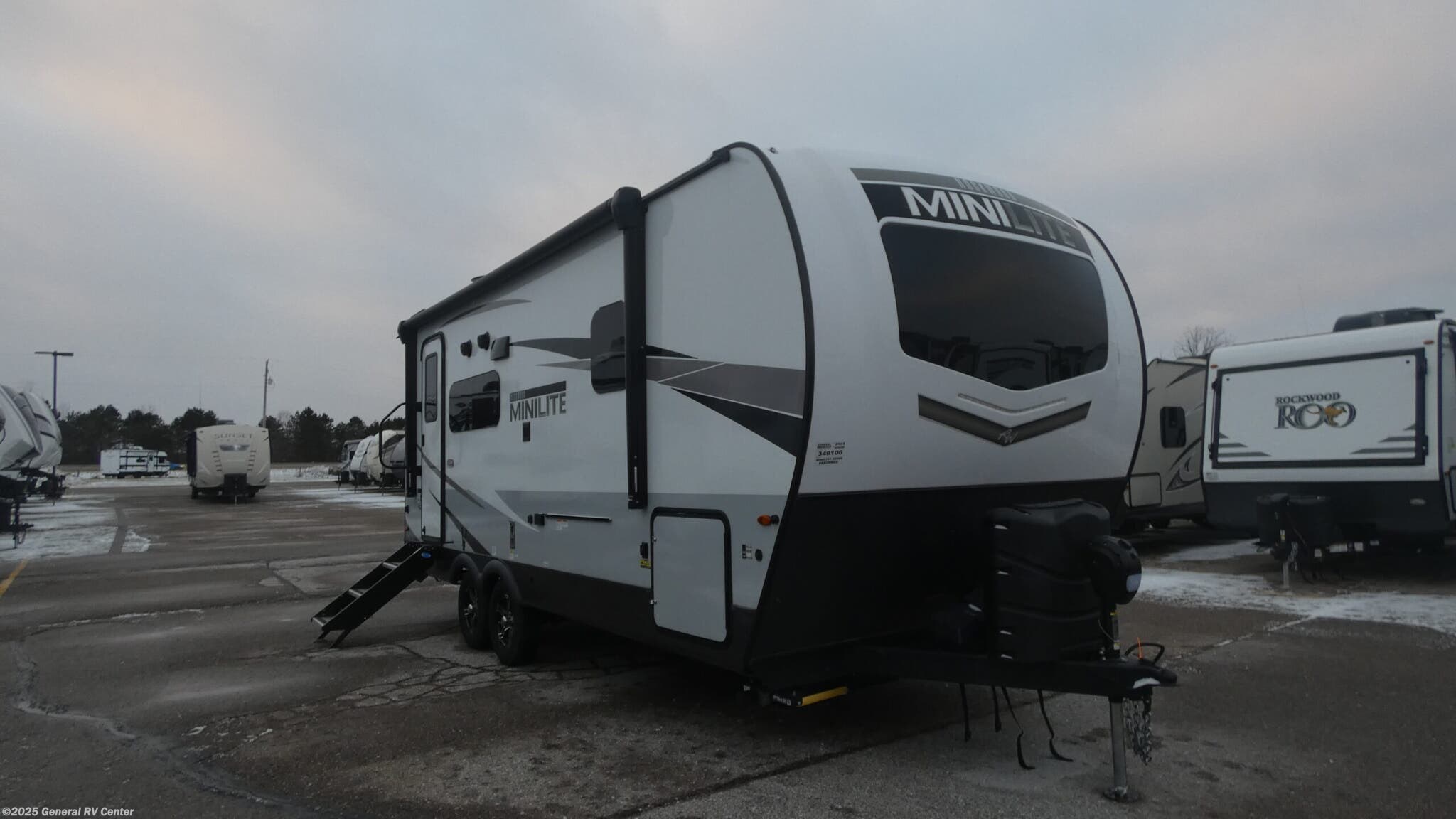 Email now about this 2023 Forest River Rockwood Mini Lite 2205S! Used 2023 Forest River Rockwood Mini Lite 2205S available in Birch Run, Michigan