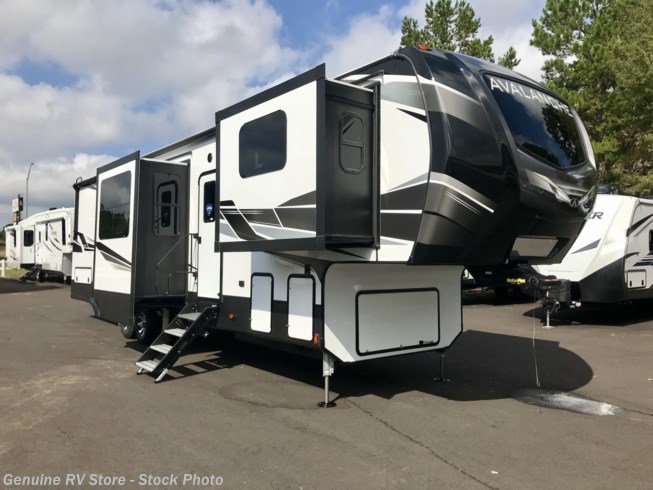 2021 Keystone Avalanche 295RK 2021 Keystone Avalanche 295RK