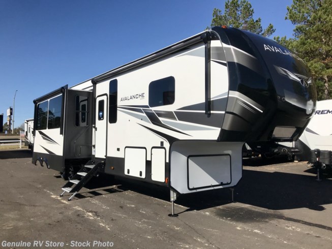 2021 Keystone Avalanche 395BH 2021 Keystone Avalanche 395BH