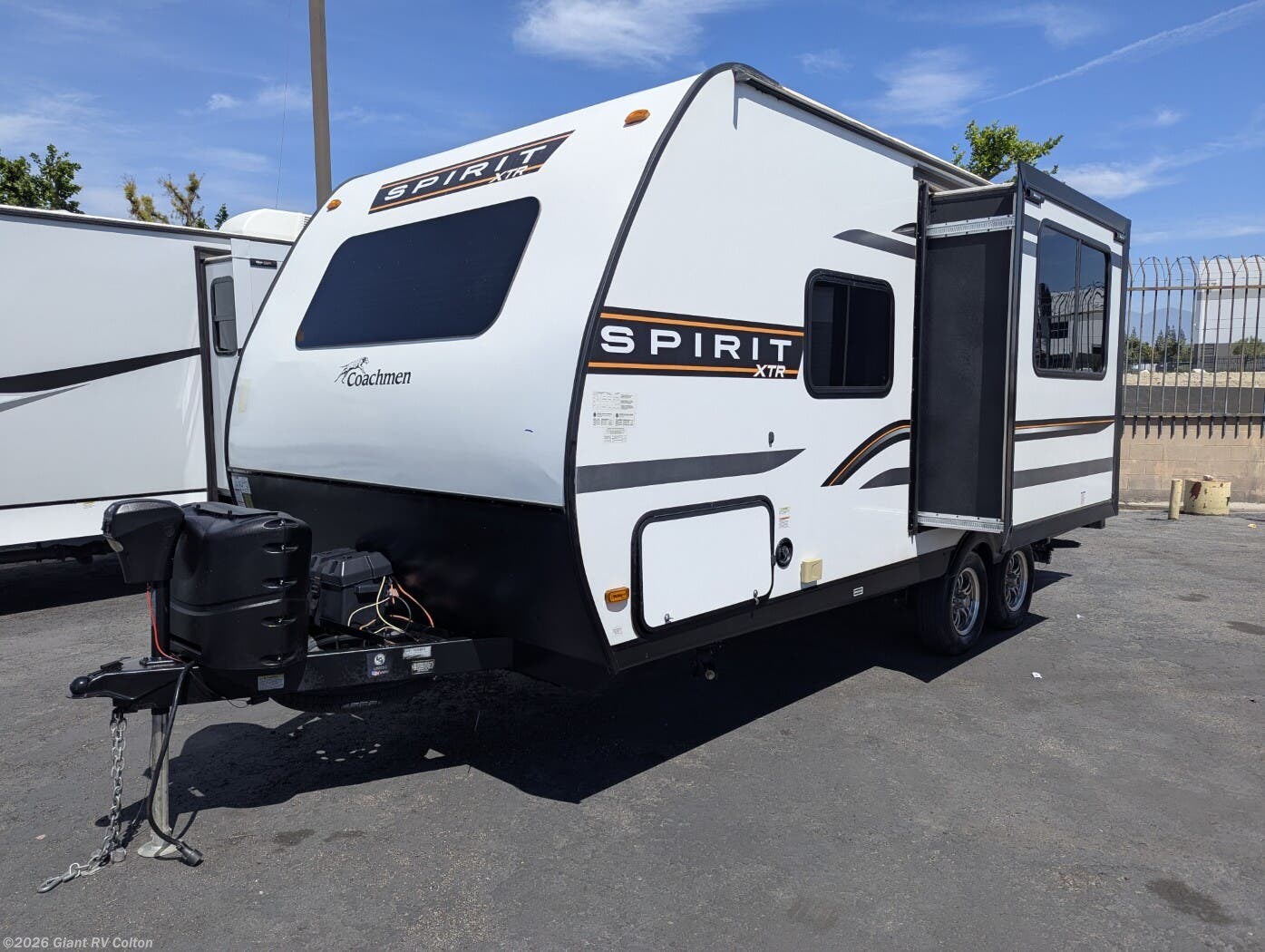 Contact us now about this 2022 Coachmen Northern Spirit XTR 1840RBX! 2022 Northern Spirit XTR 1840RBX by Coachmen from Giant RV in Colton, California