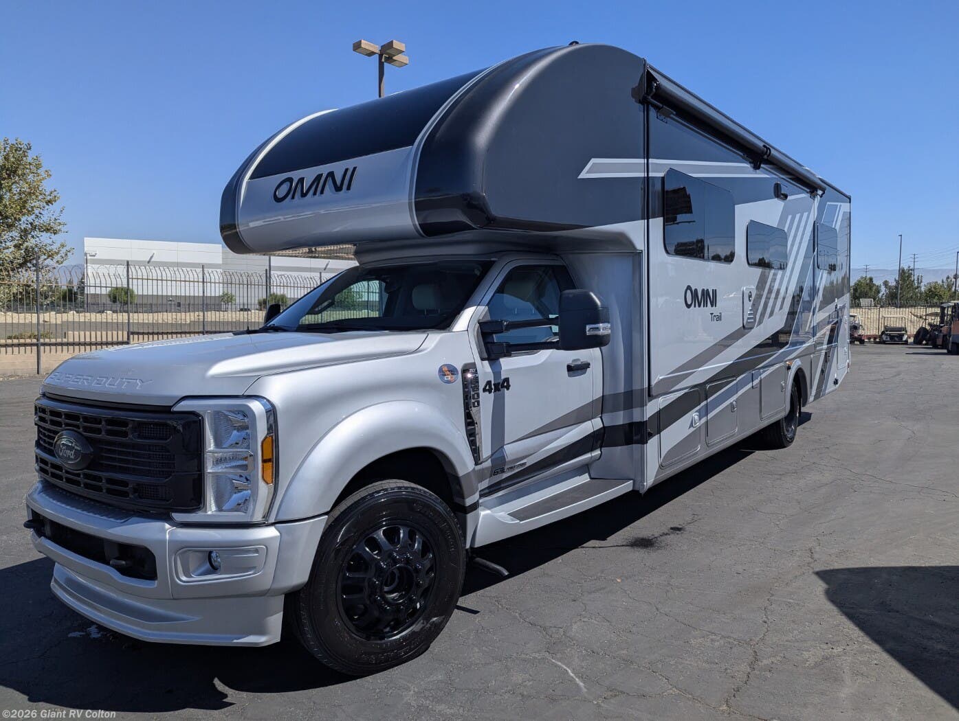 New 2026 Thor Motor Coach Omni Trail L35 available in Colton, California