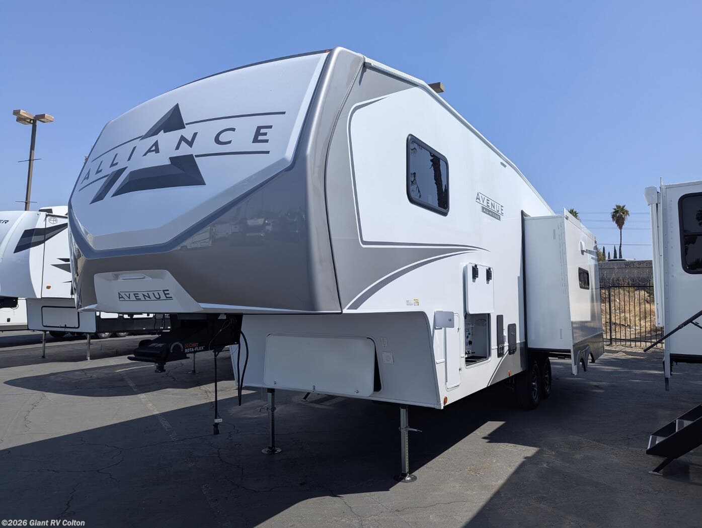 New 2026 Alliance RV Avenue All-Access Series 29RL available in Colton, California